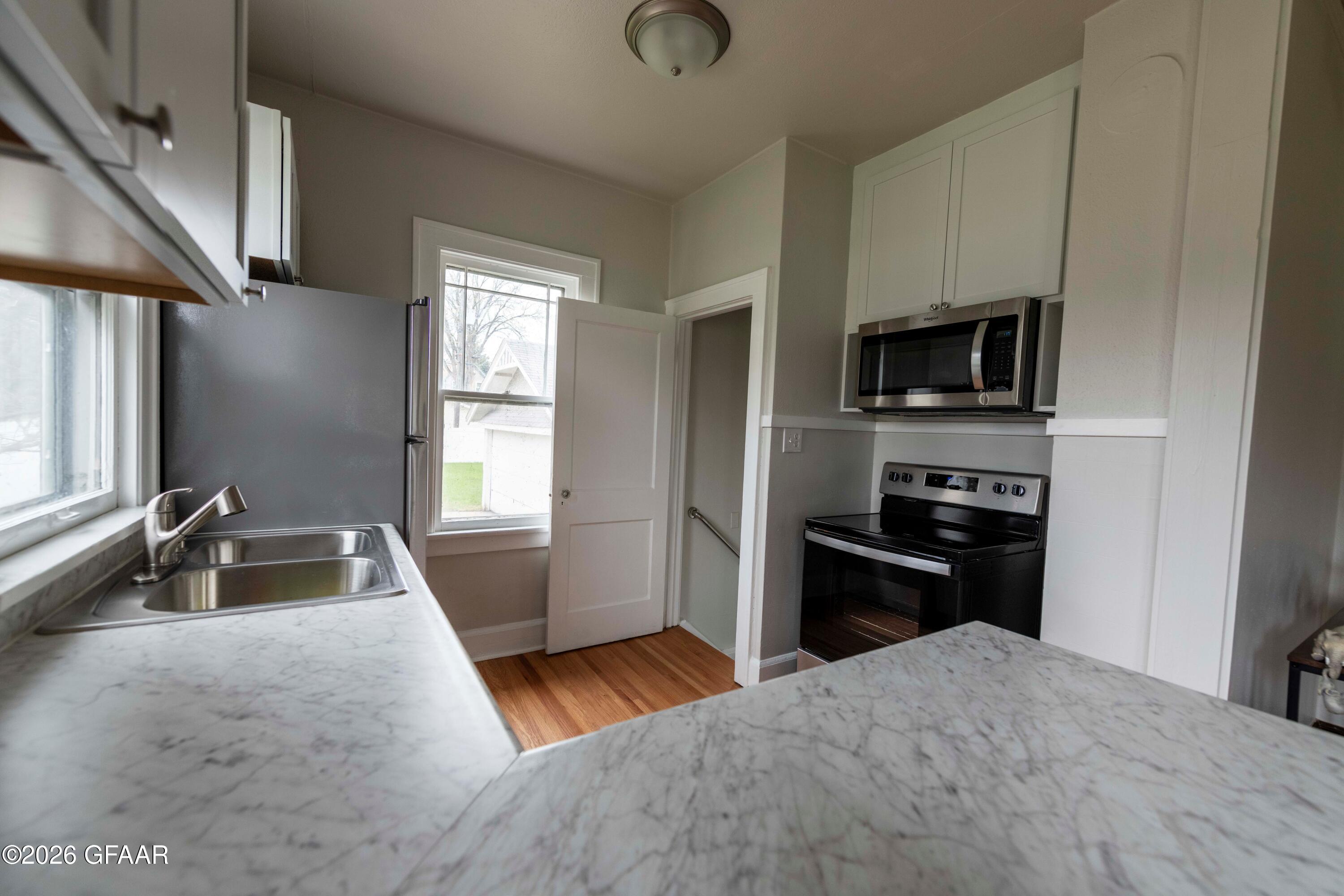 701 COTTONWOOD Street