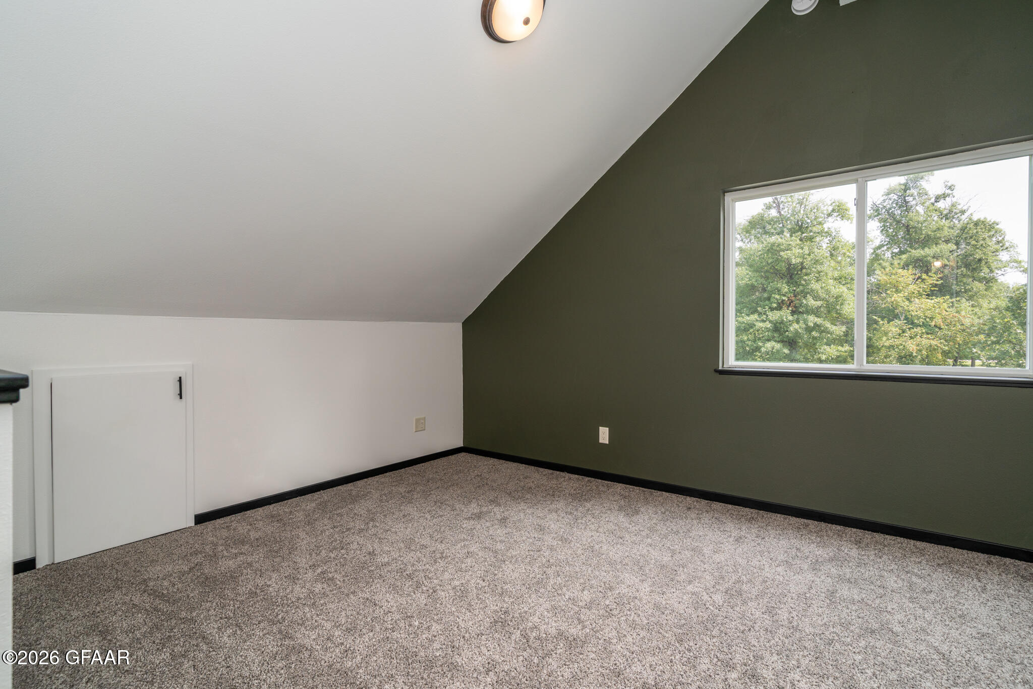 14073 RED OAK Road SE