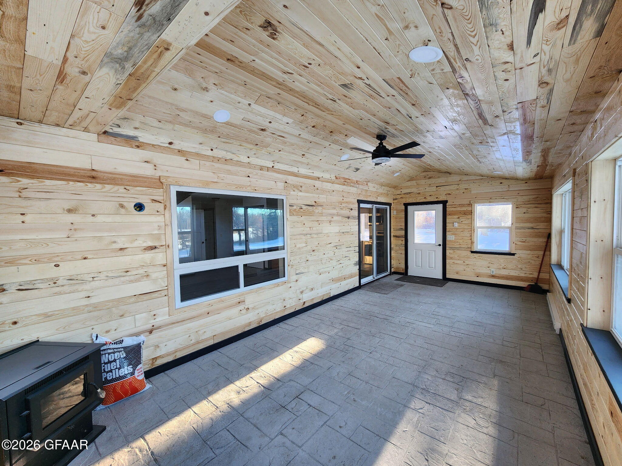 14073 RED OAK Road SE