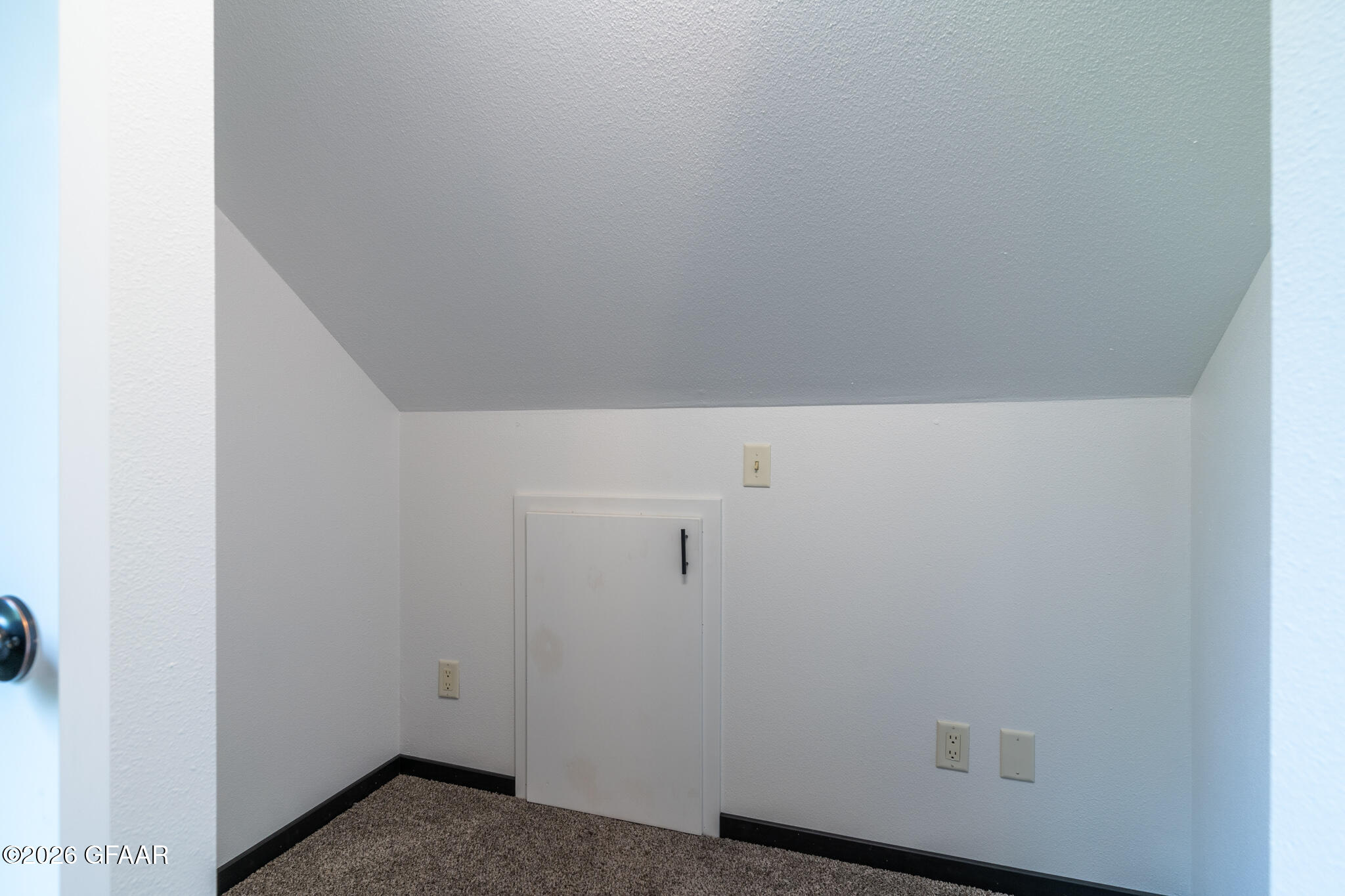 14073 RED OAK Road SE