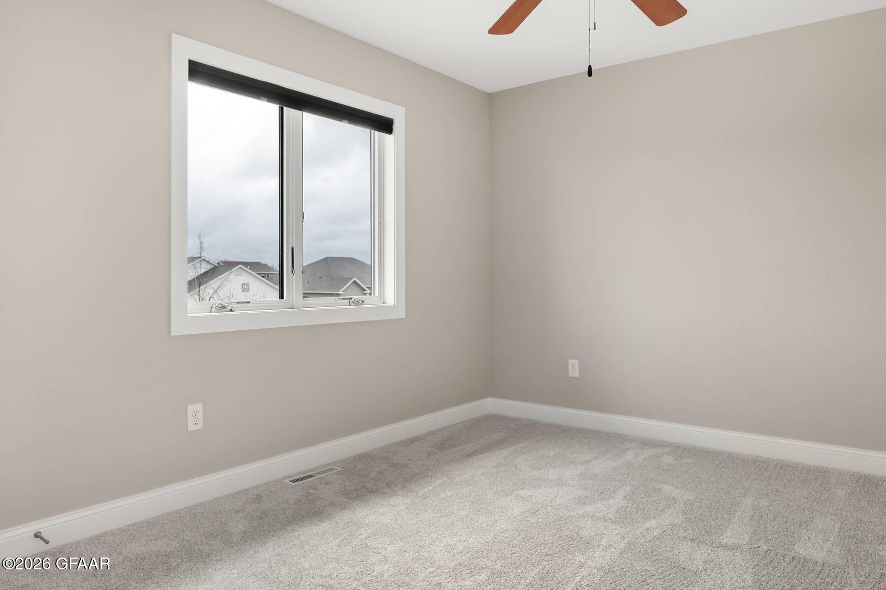 5690 PRAIRIEWOOD Drive W