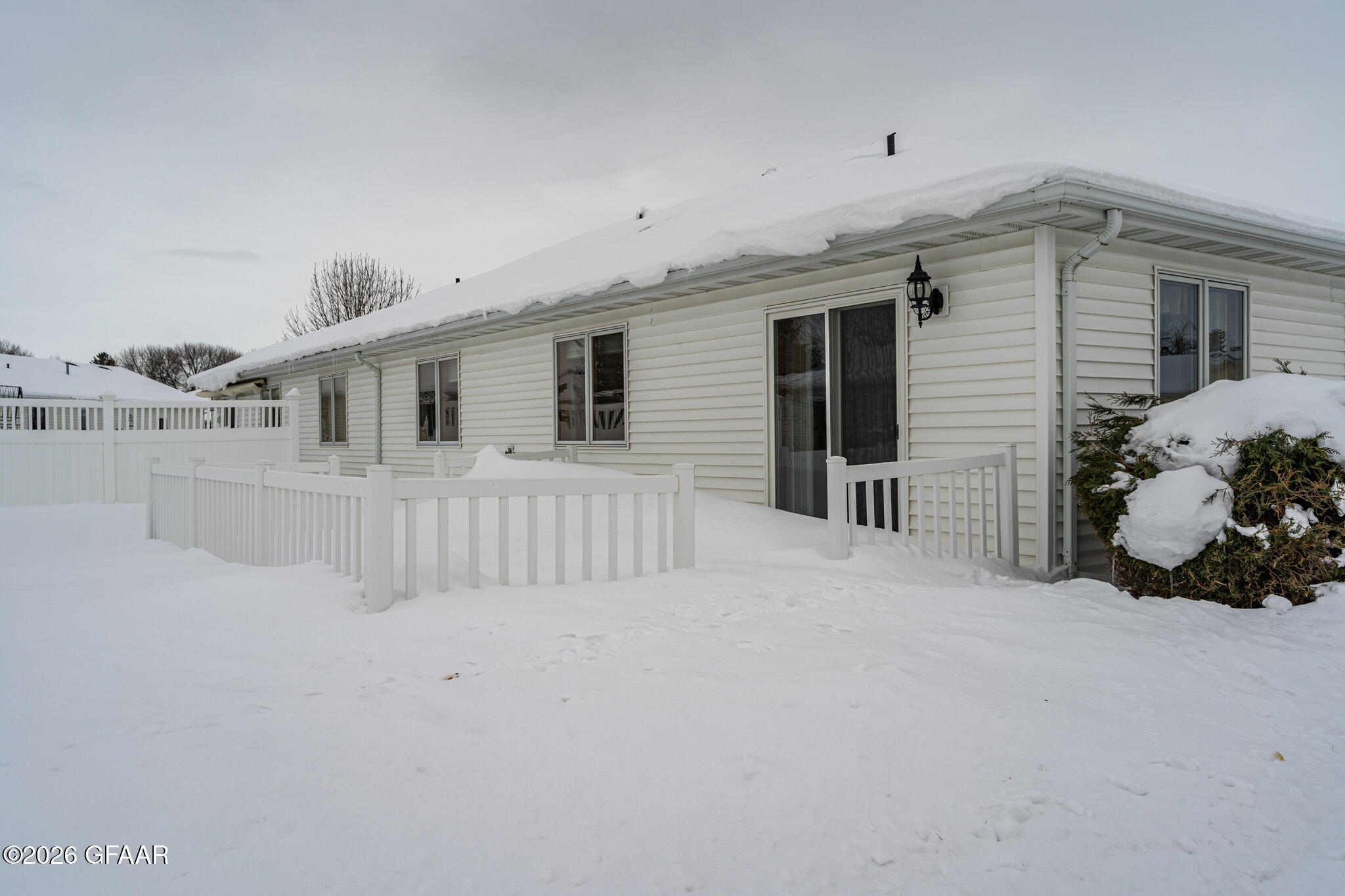 417 CRESTWOOD Court SE