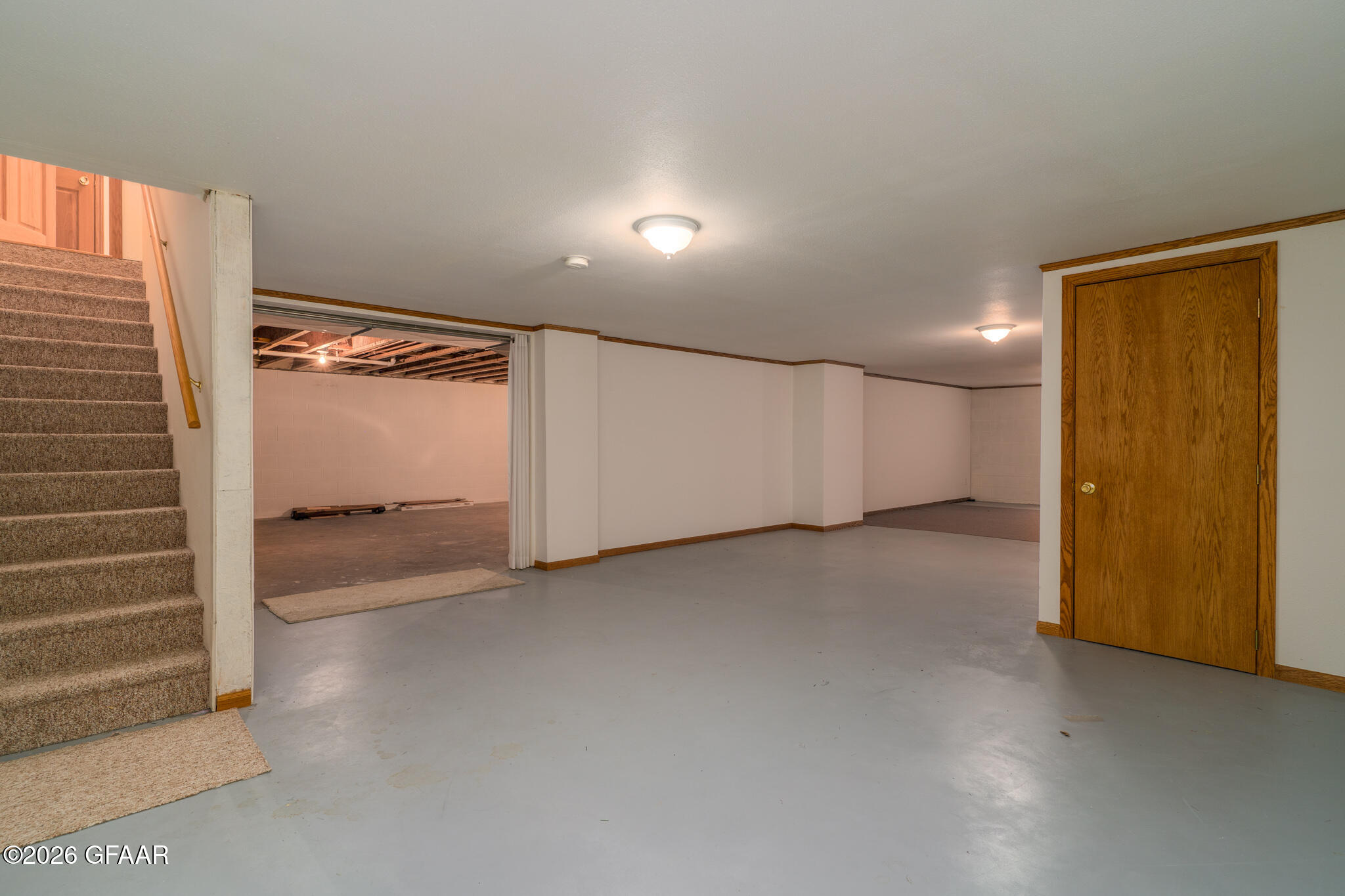 417 CRESTWOOD Court SE