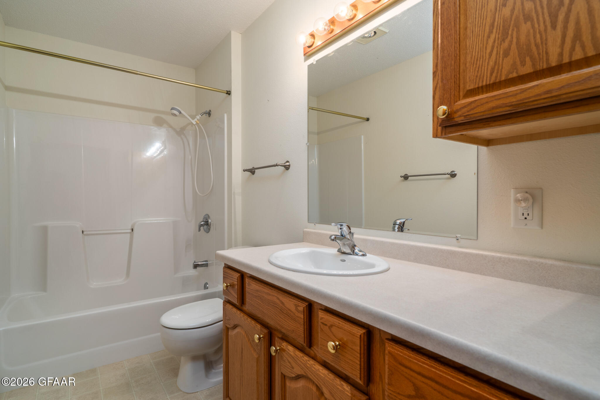 417 CRESTWOOD Court SE