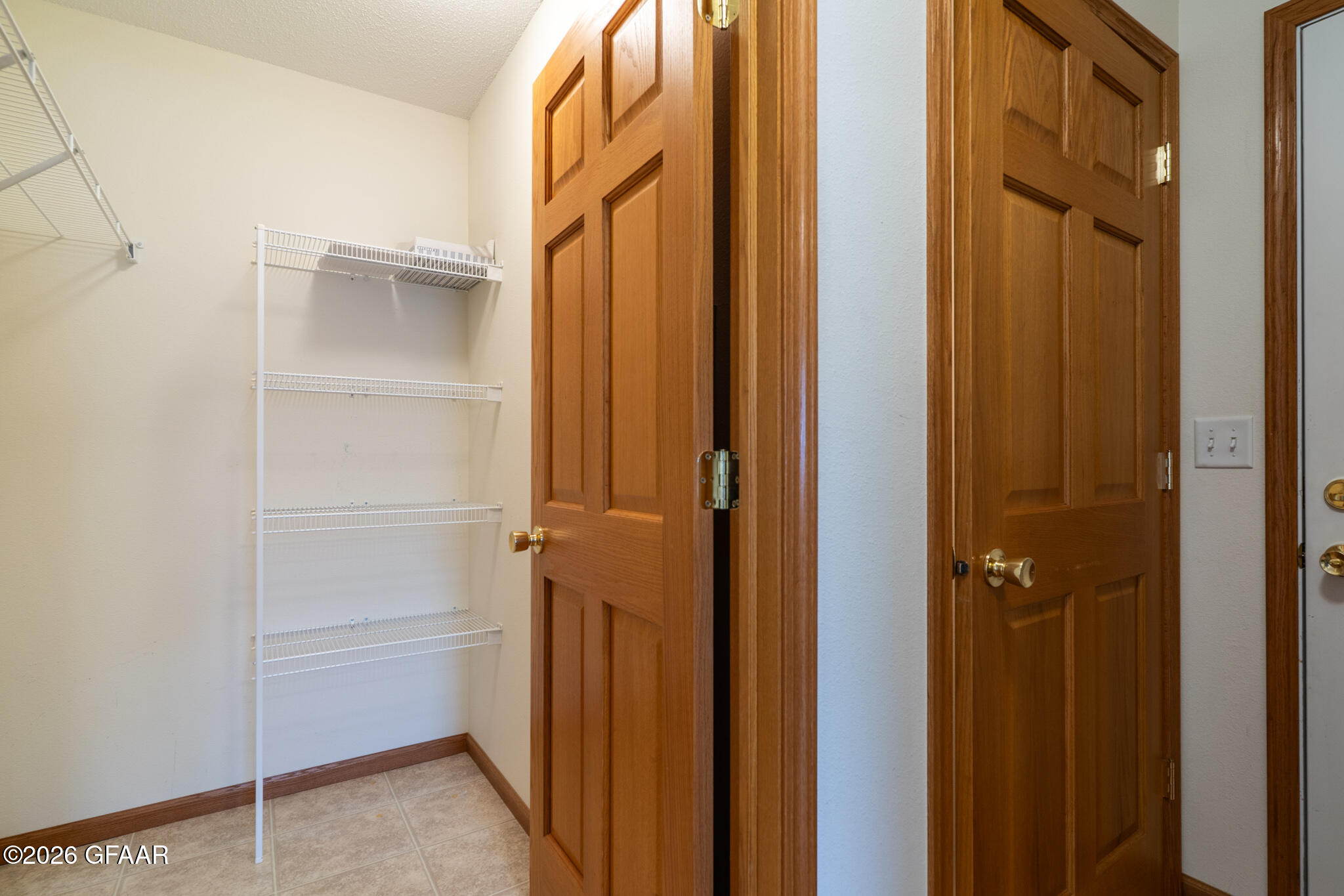 417 CRESTWOOD Court SE