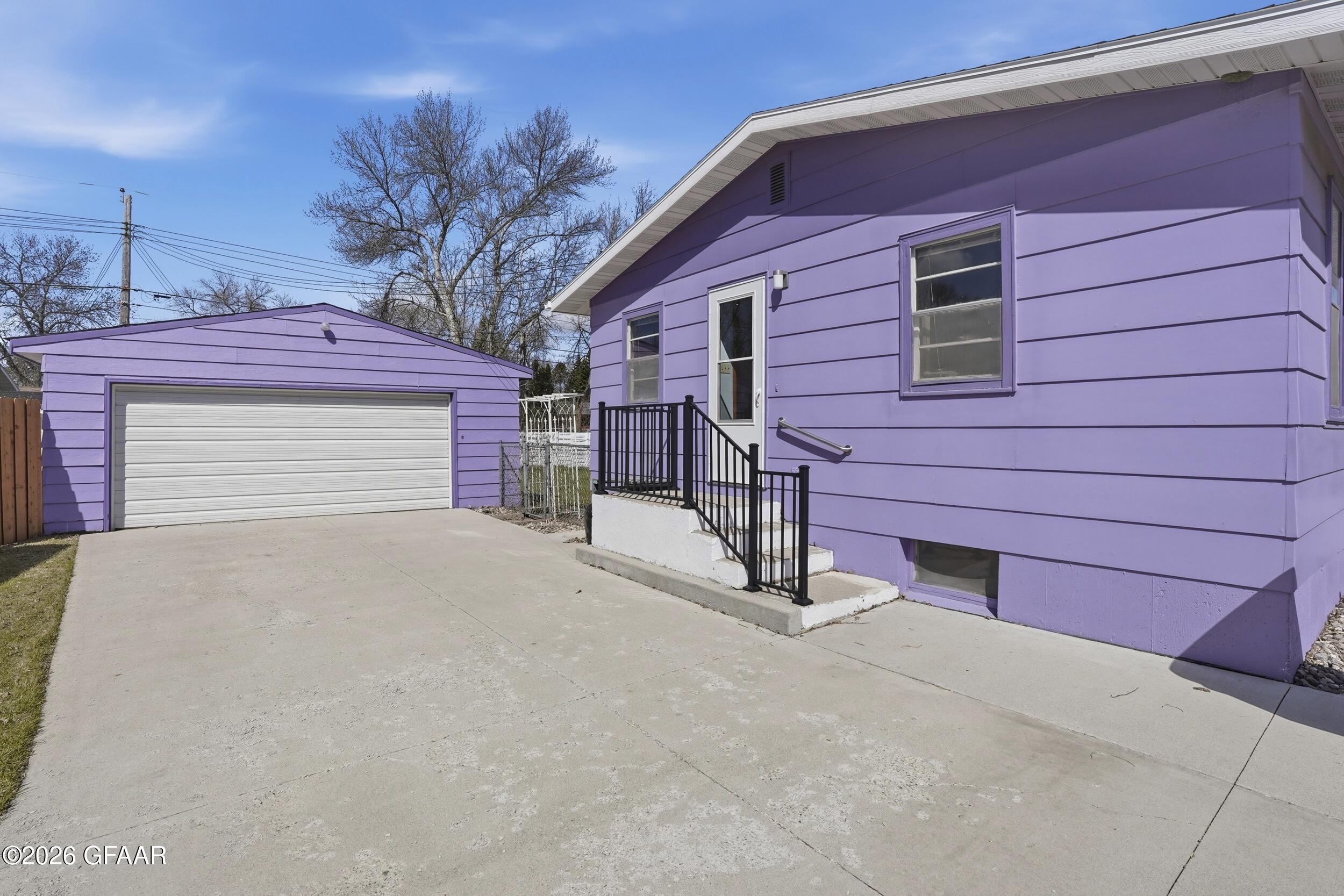 1902 17TH Street