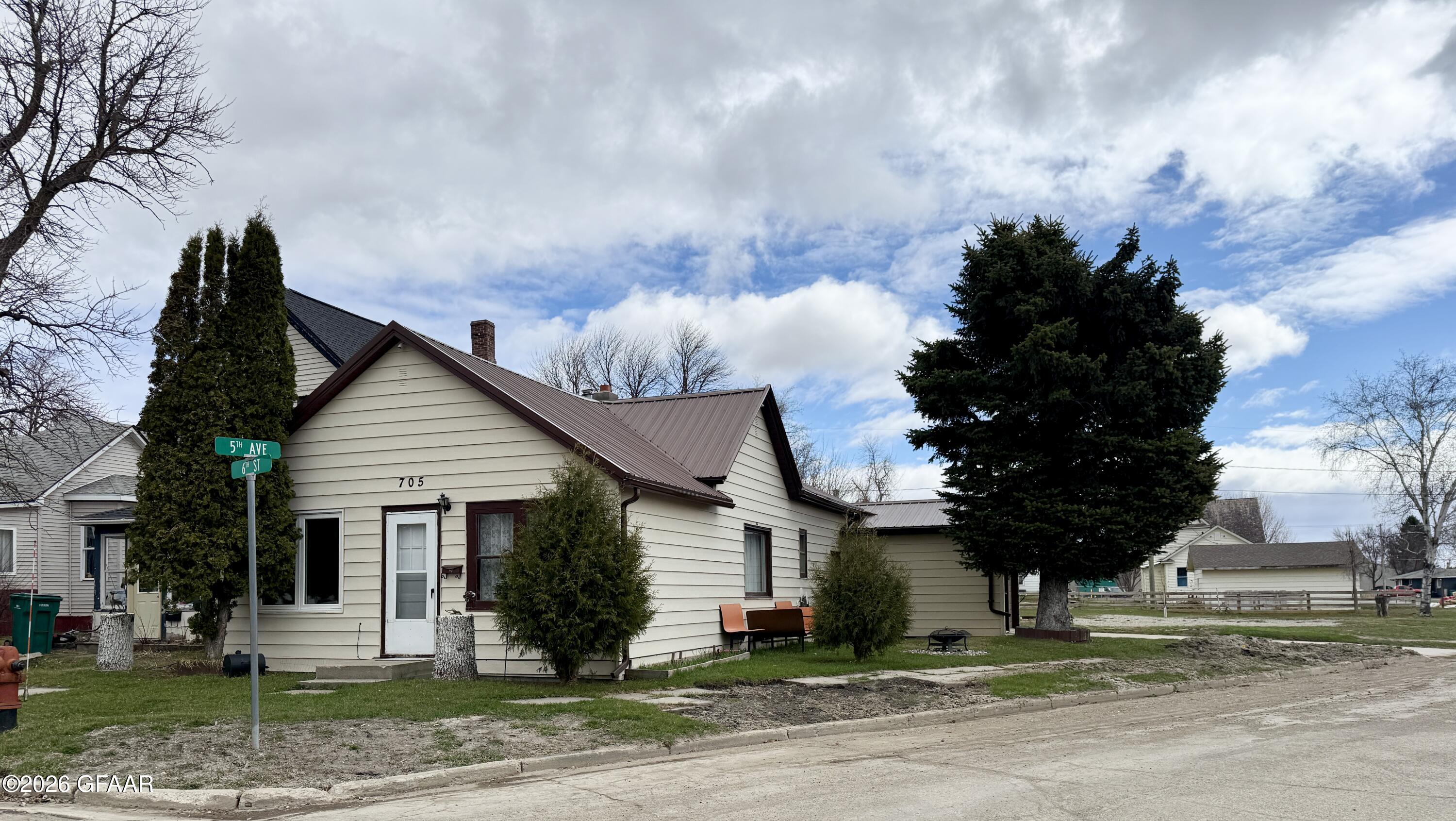 705 6TH Street