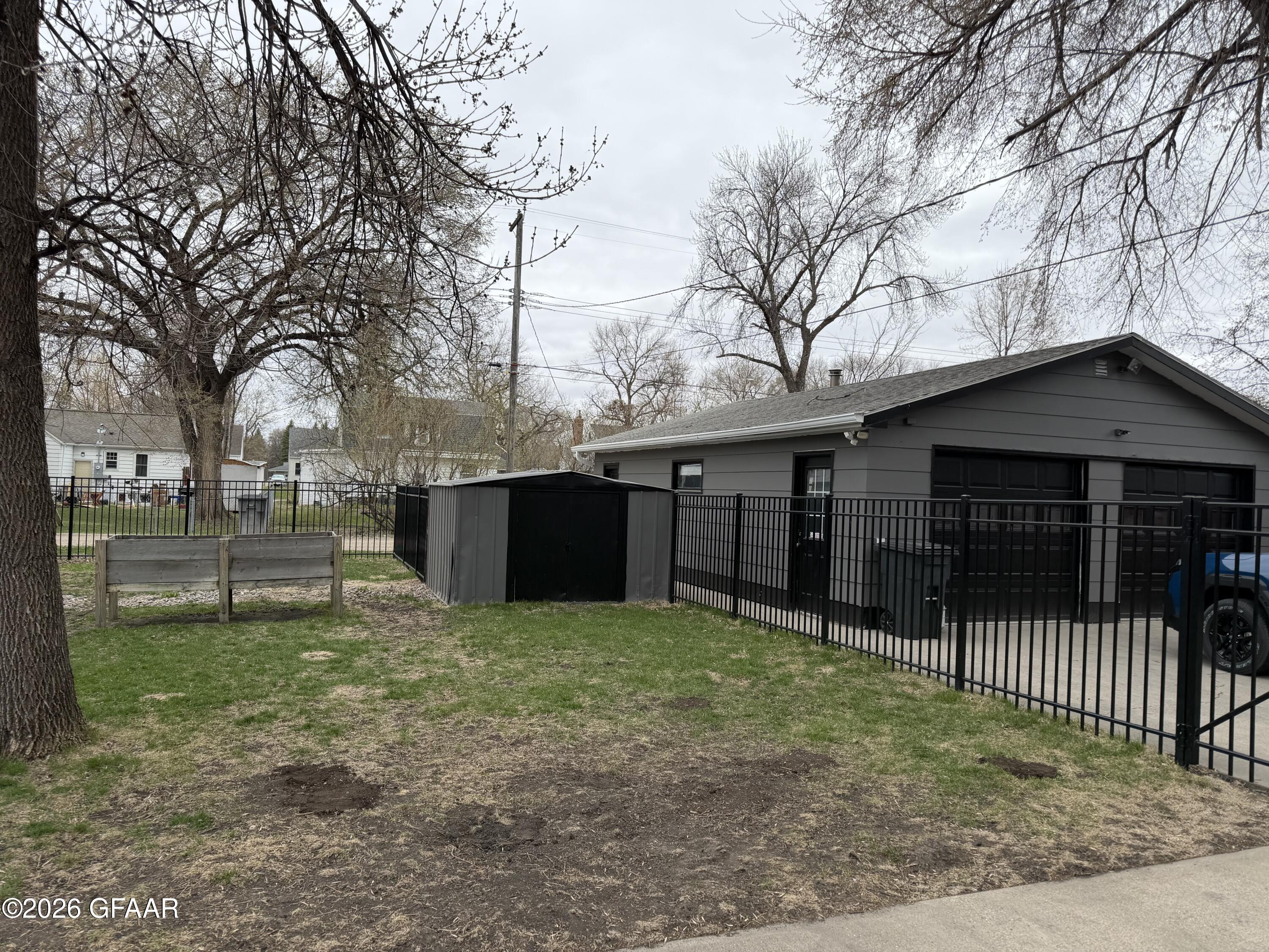 1024 CHERRY Street