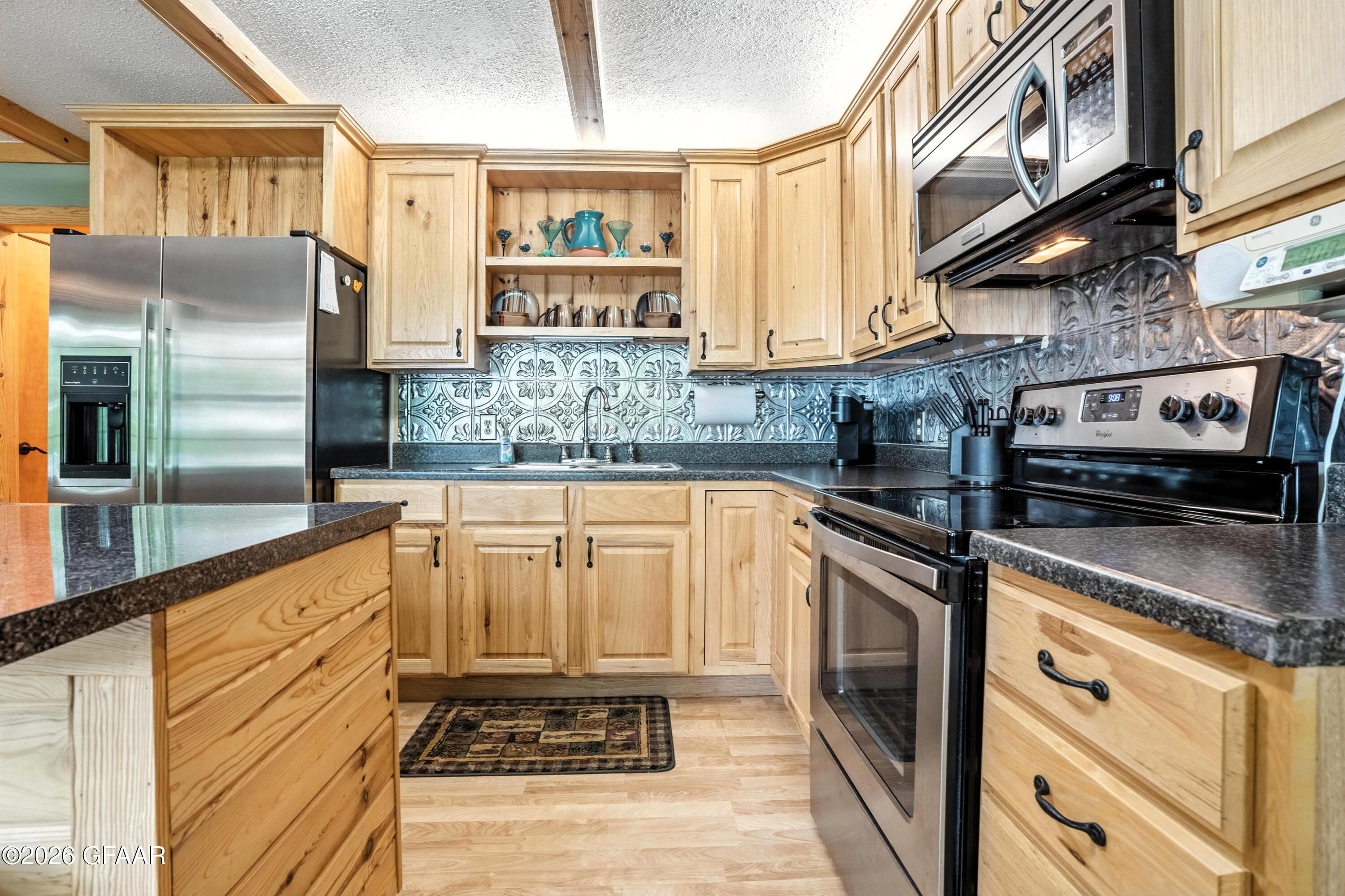 14316 MAPLE Drive SE