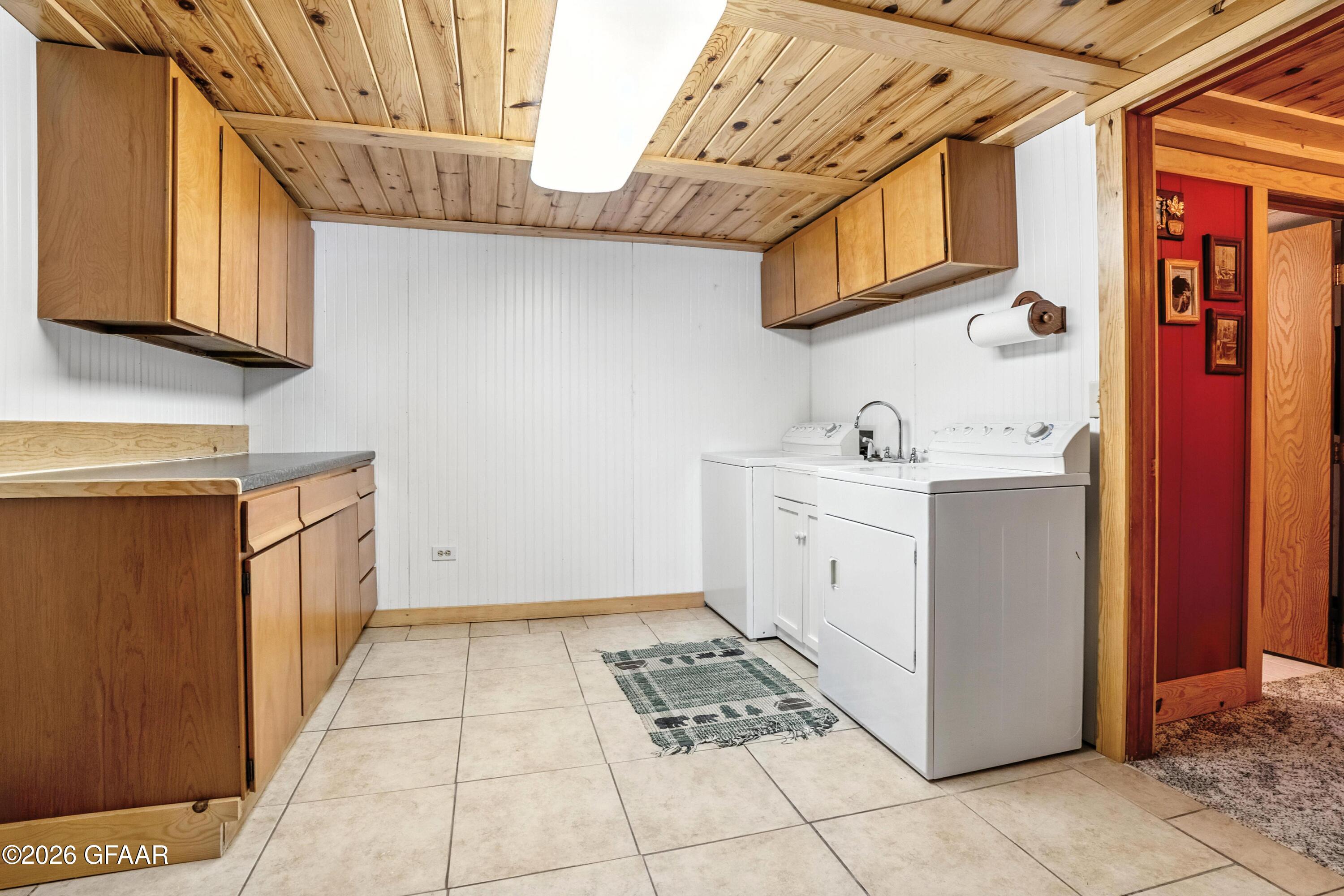 14316 MAPLE Drive SE