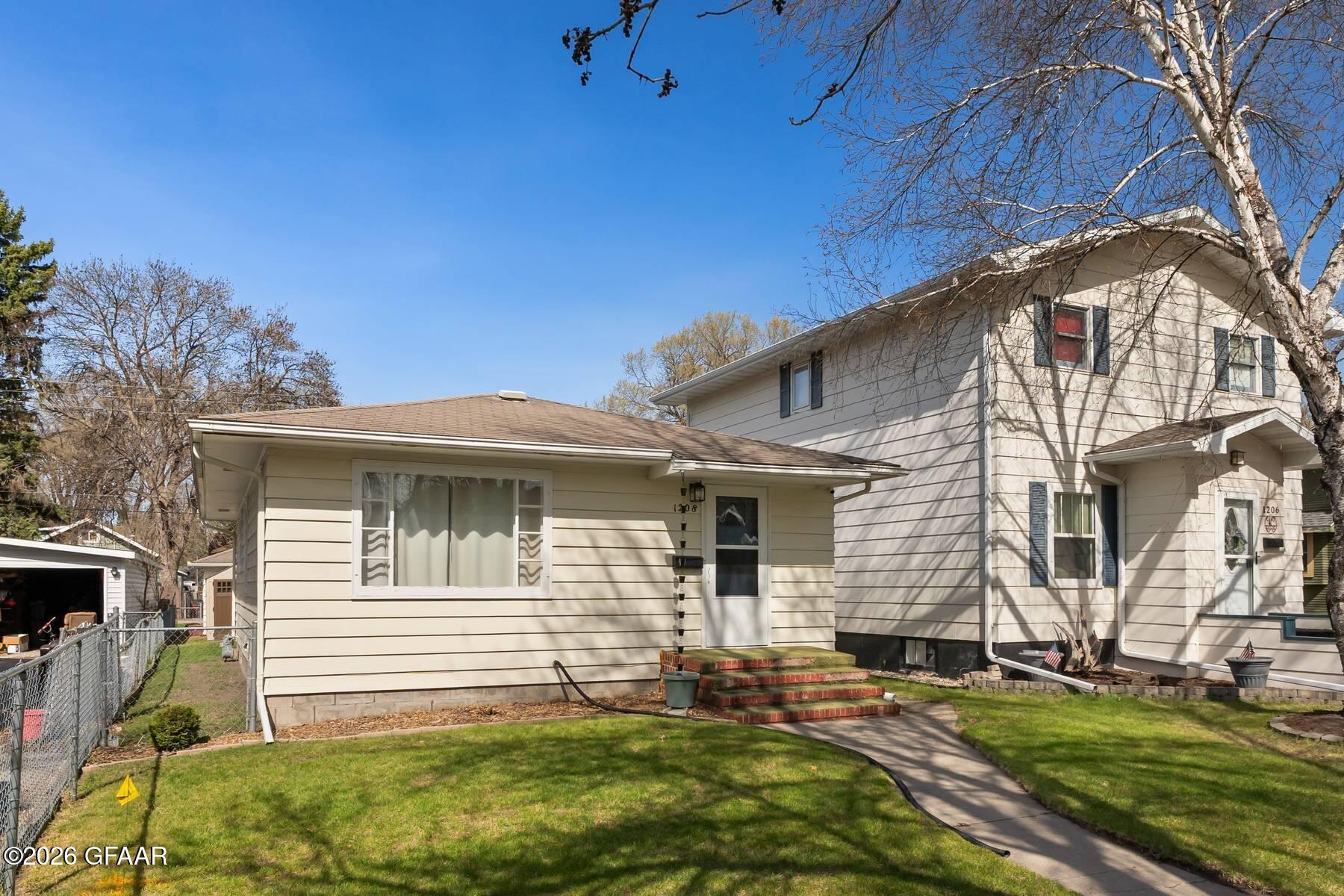 1208 WALNUT Street