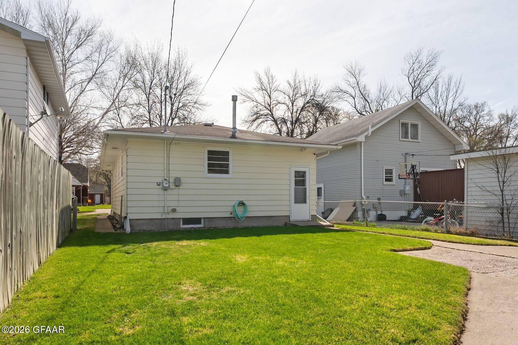 1208 WALNUT Street