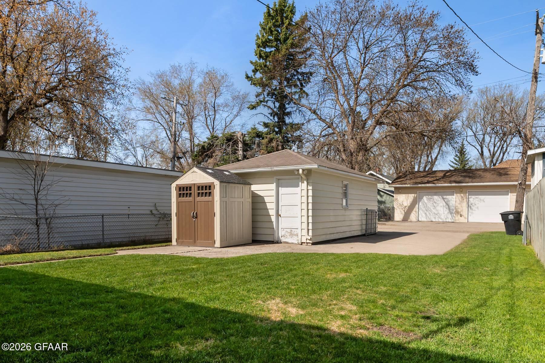 1208 WALNUT Street
