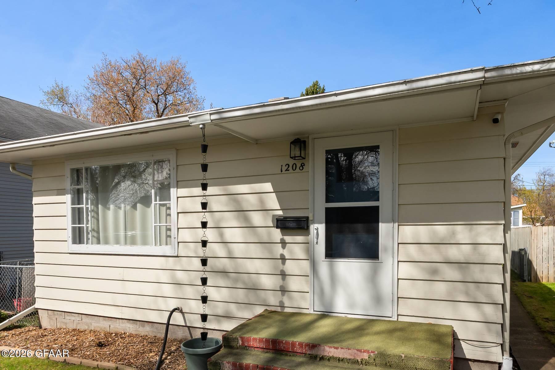 1208 WALNUT Street