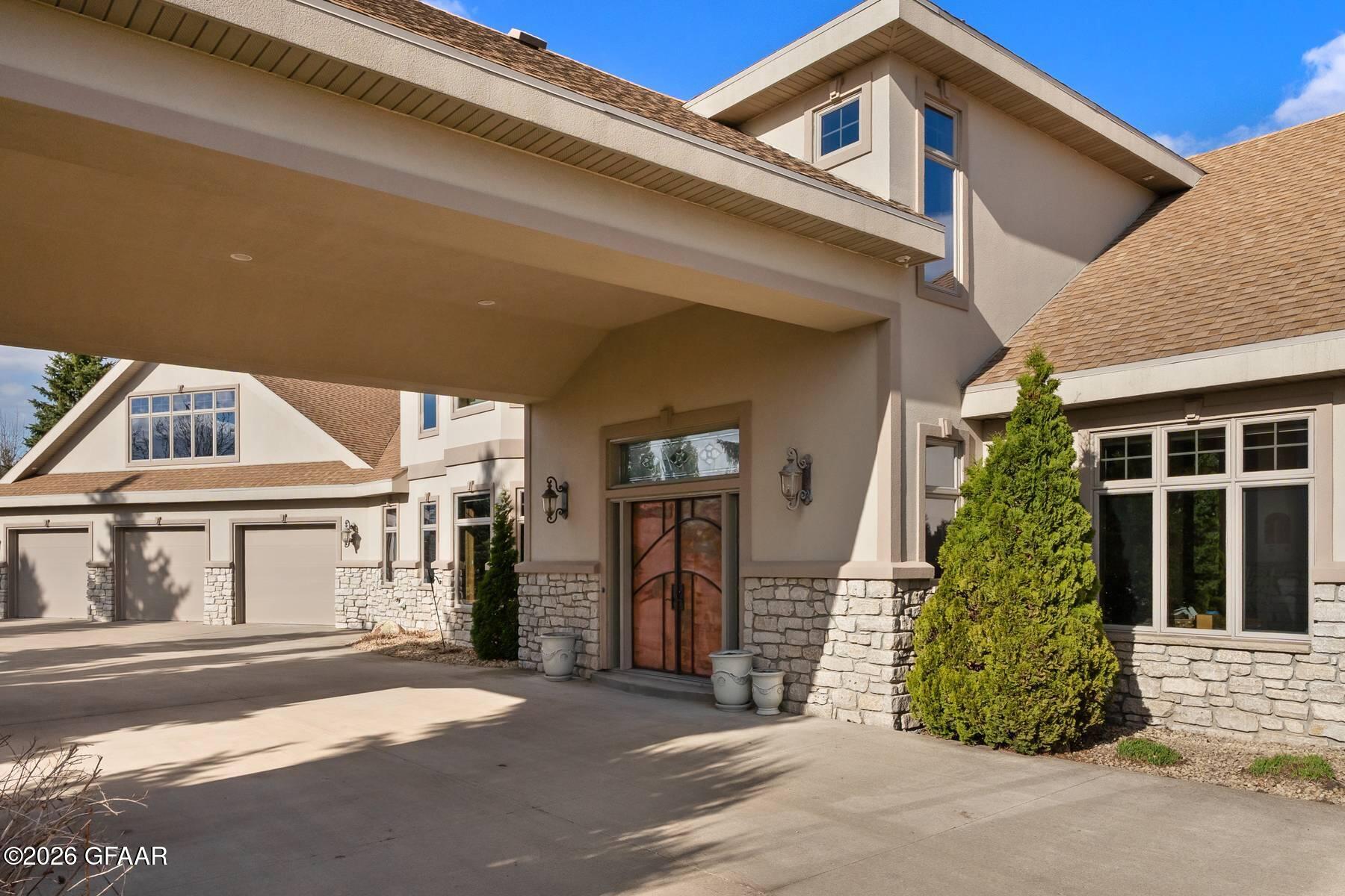 6351 DRIFTWOOD Drive