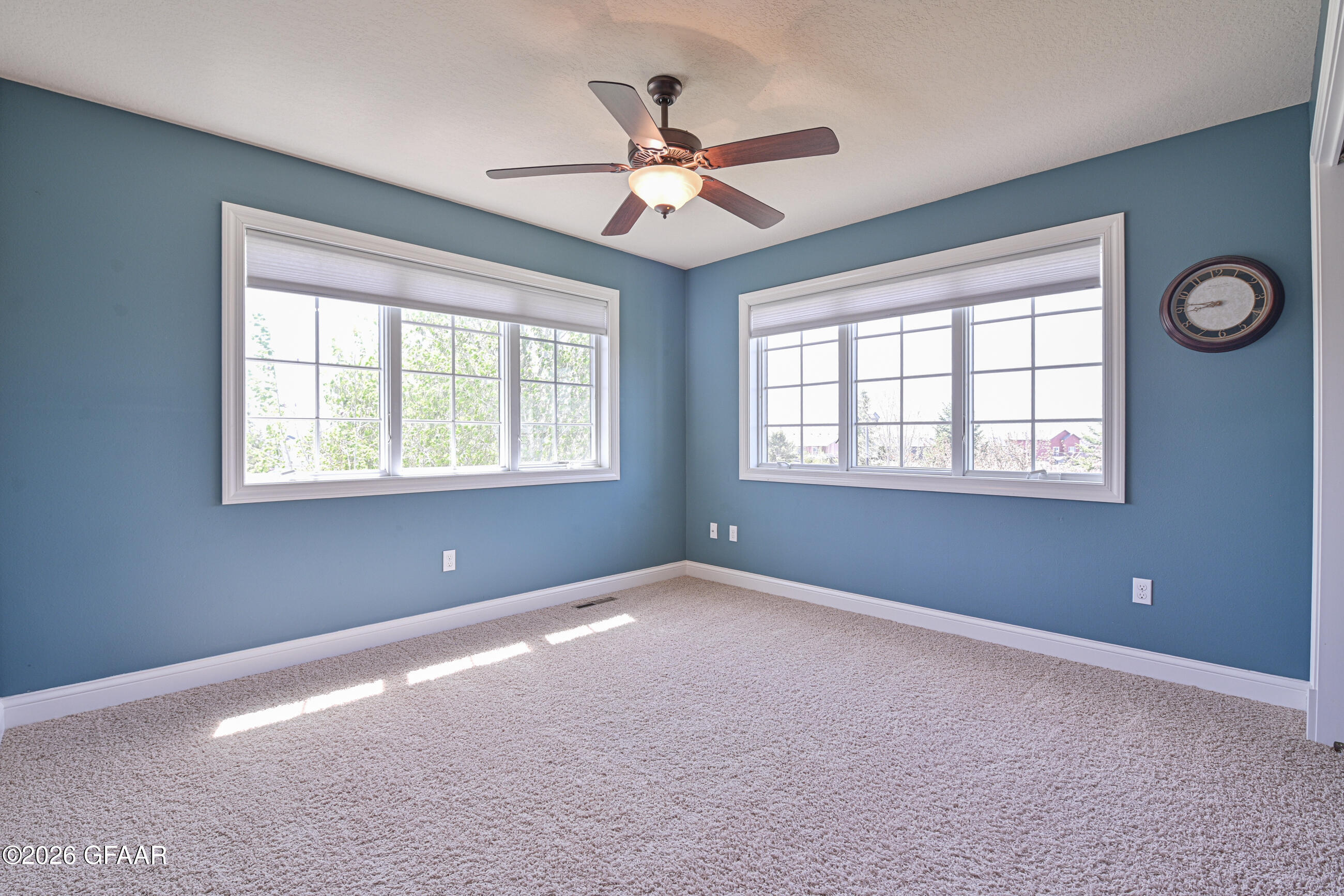 738 VINEYARD Circle