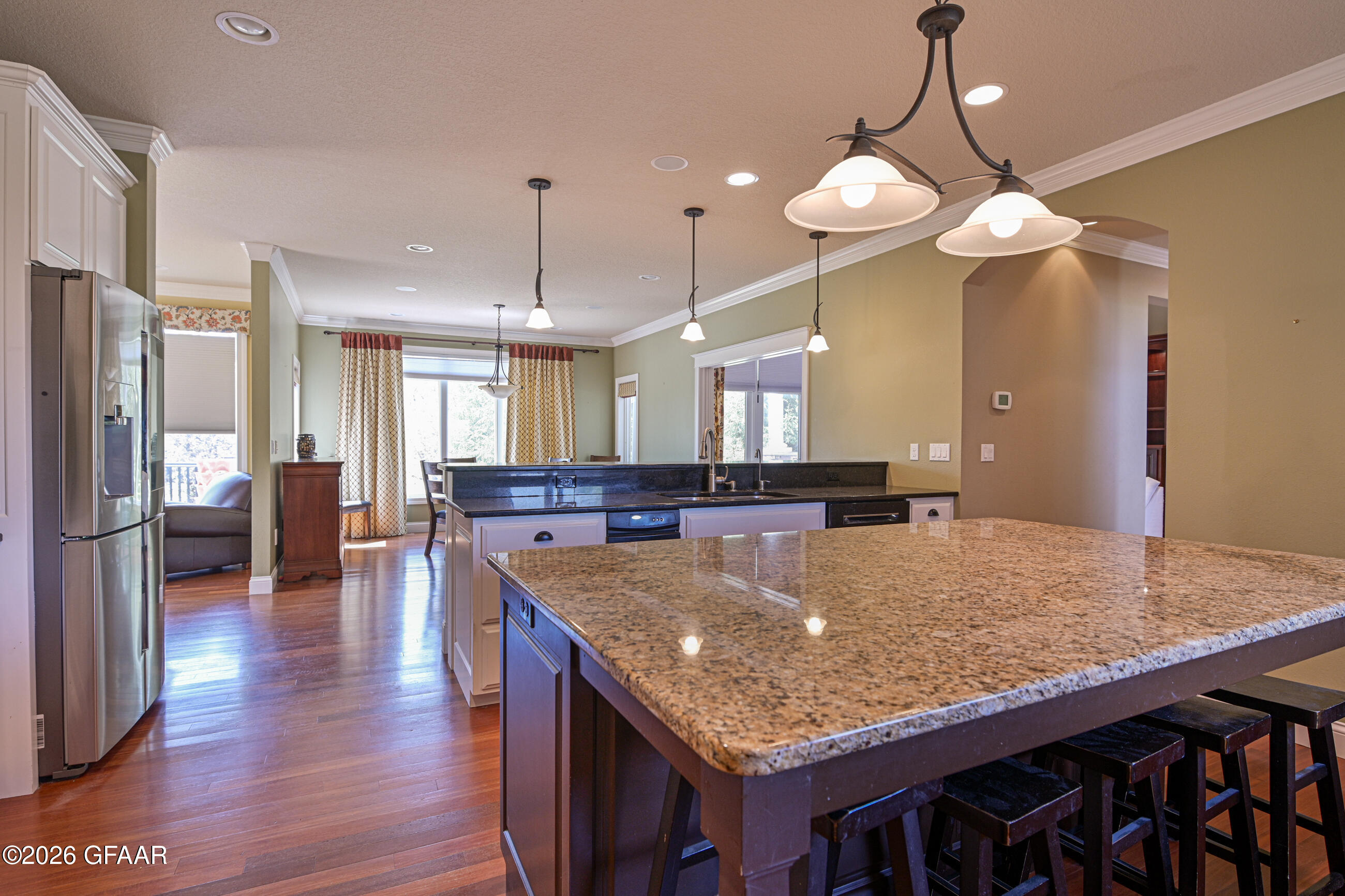 738 VINEYARD Circle