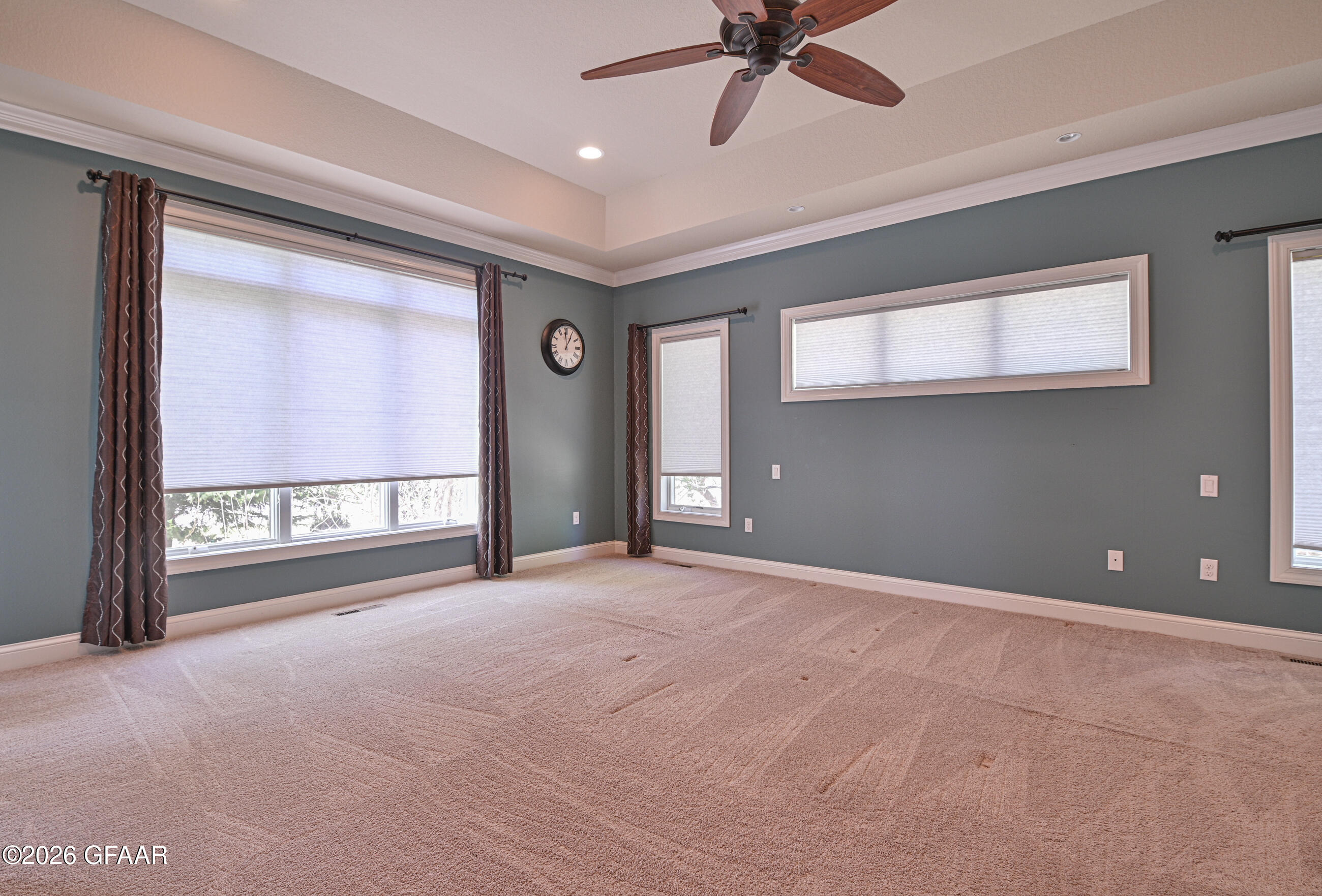 738 VINEYARD Circle