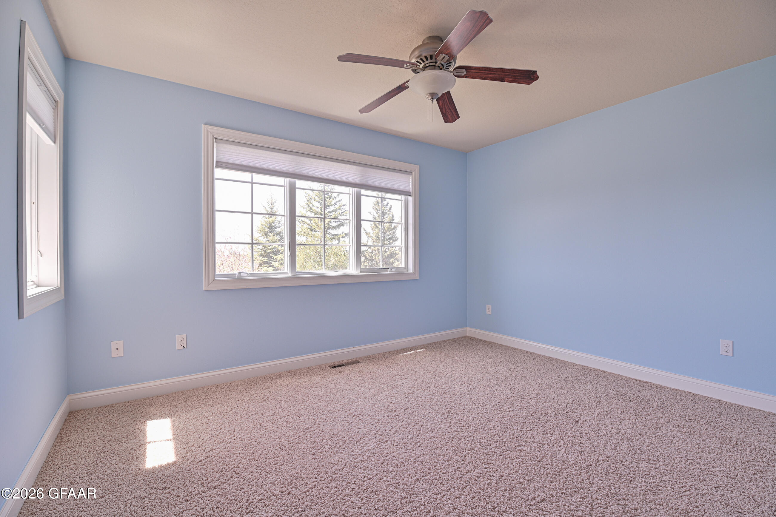 738 VINEYARD Circle
