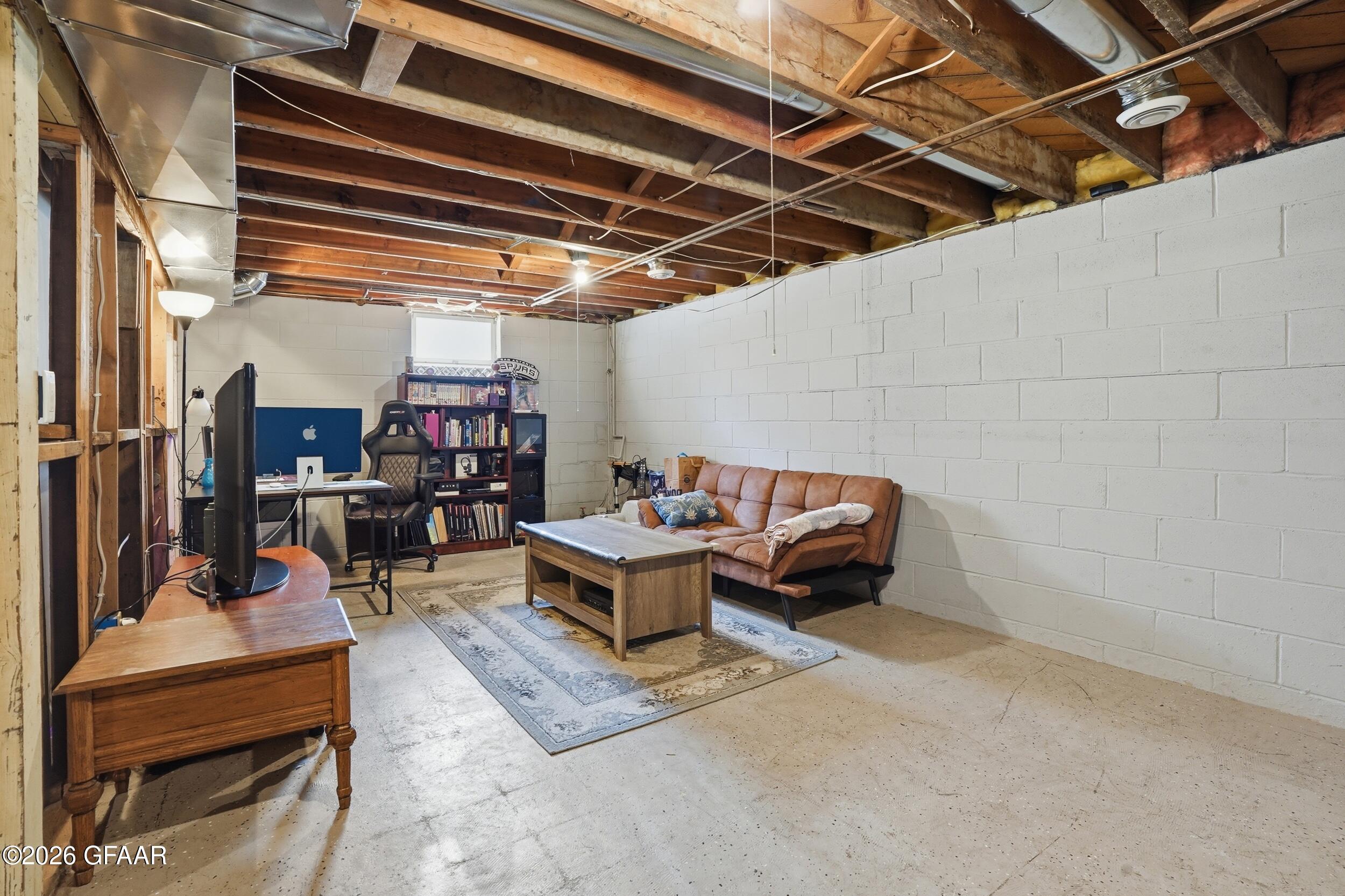 407 MERO Court SE