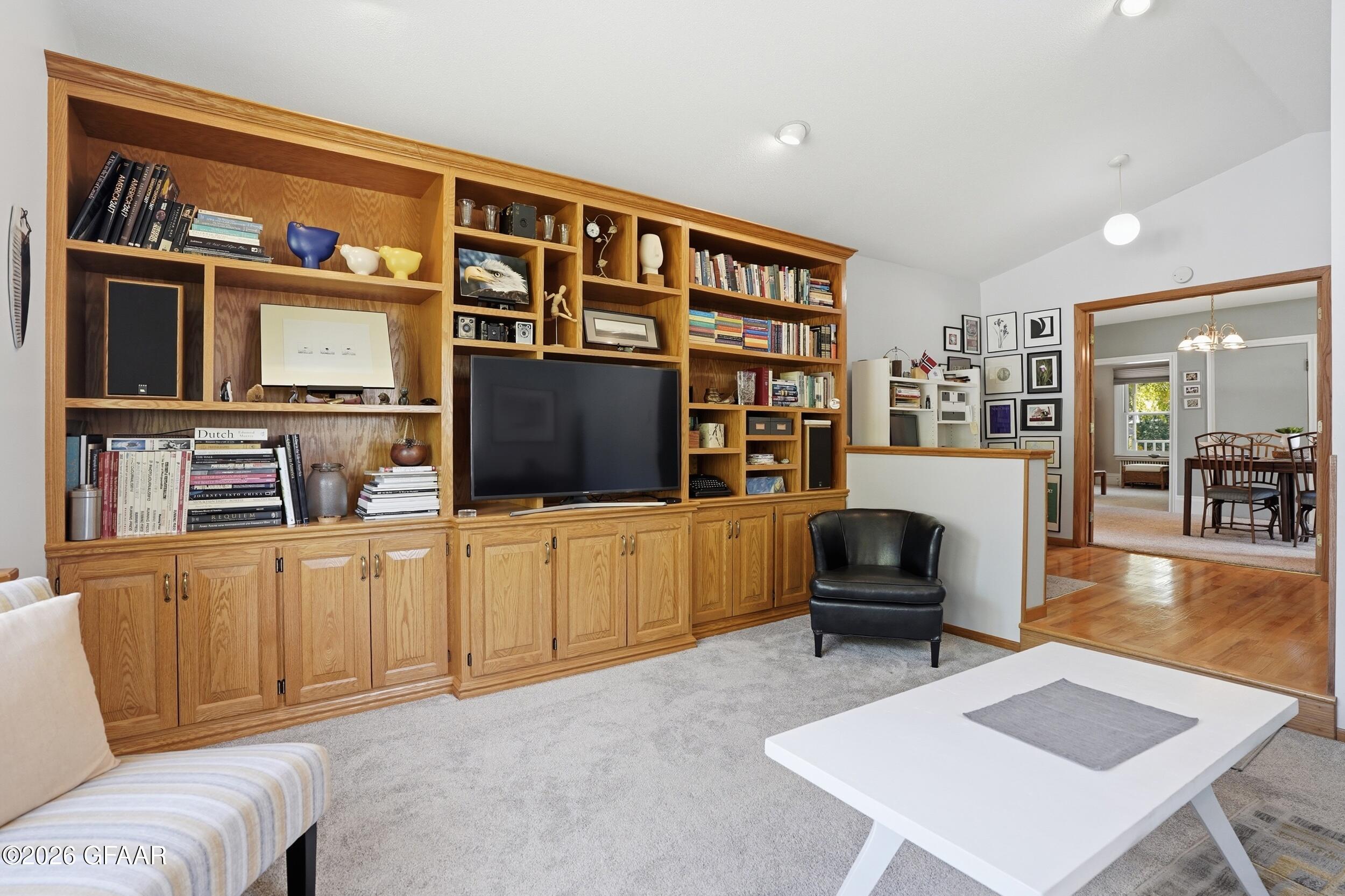 903 REEVES Drive