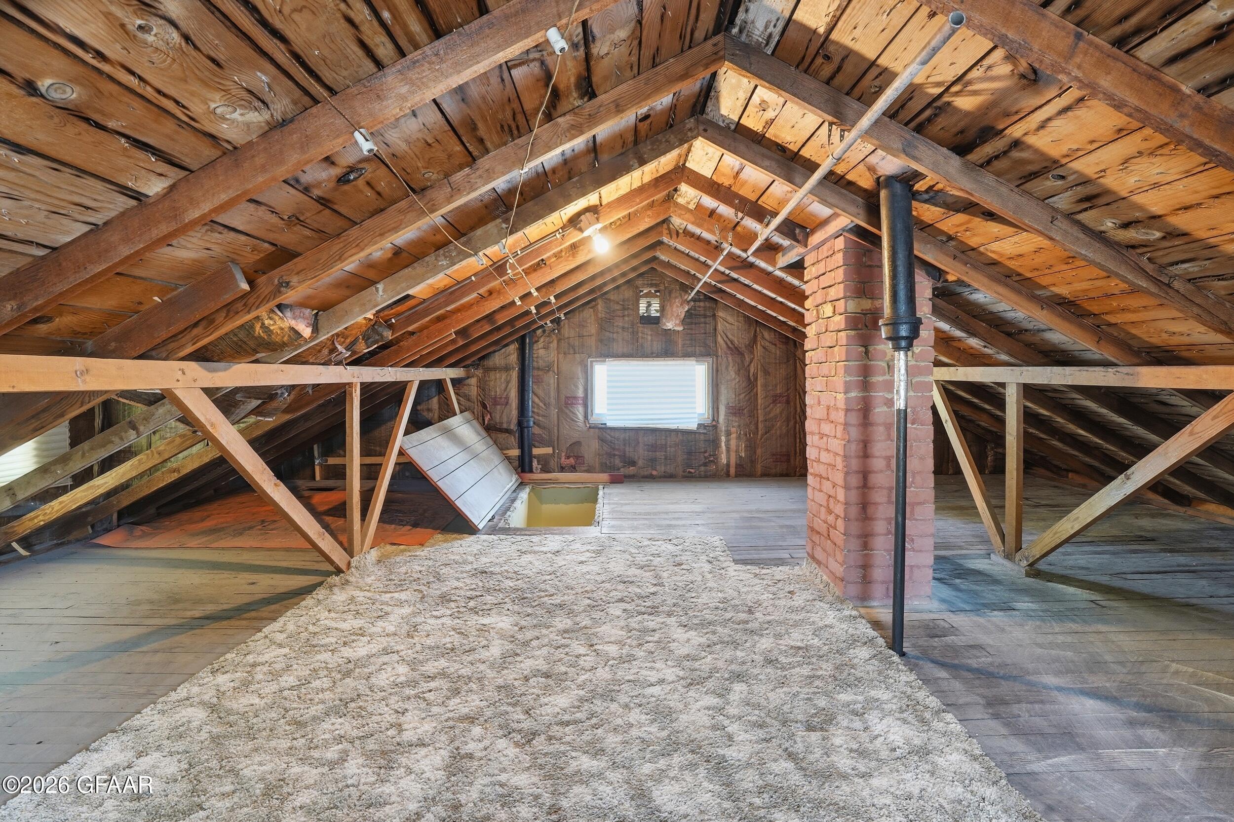 1109 COTTONWOOD Street