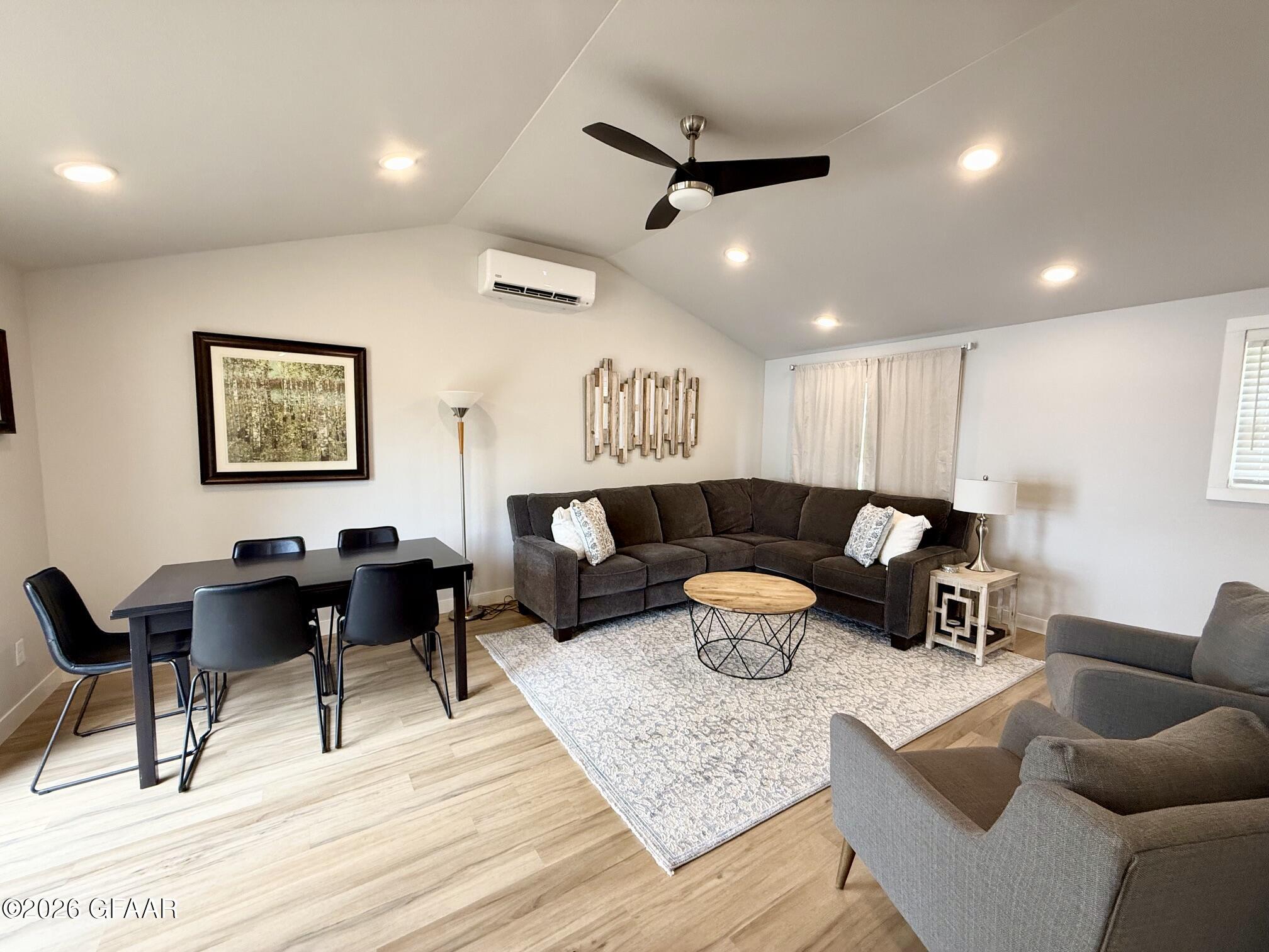49581 TROWBRIDGE Circle