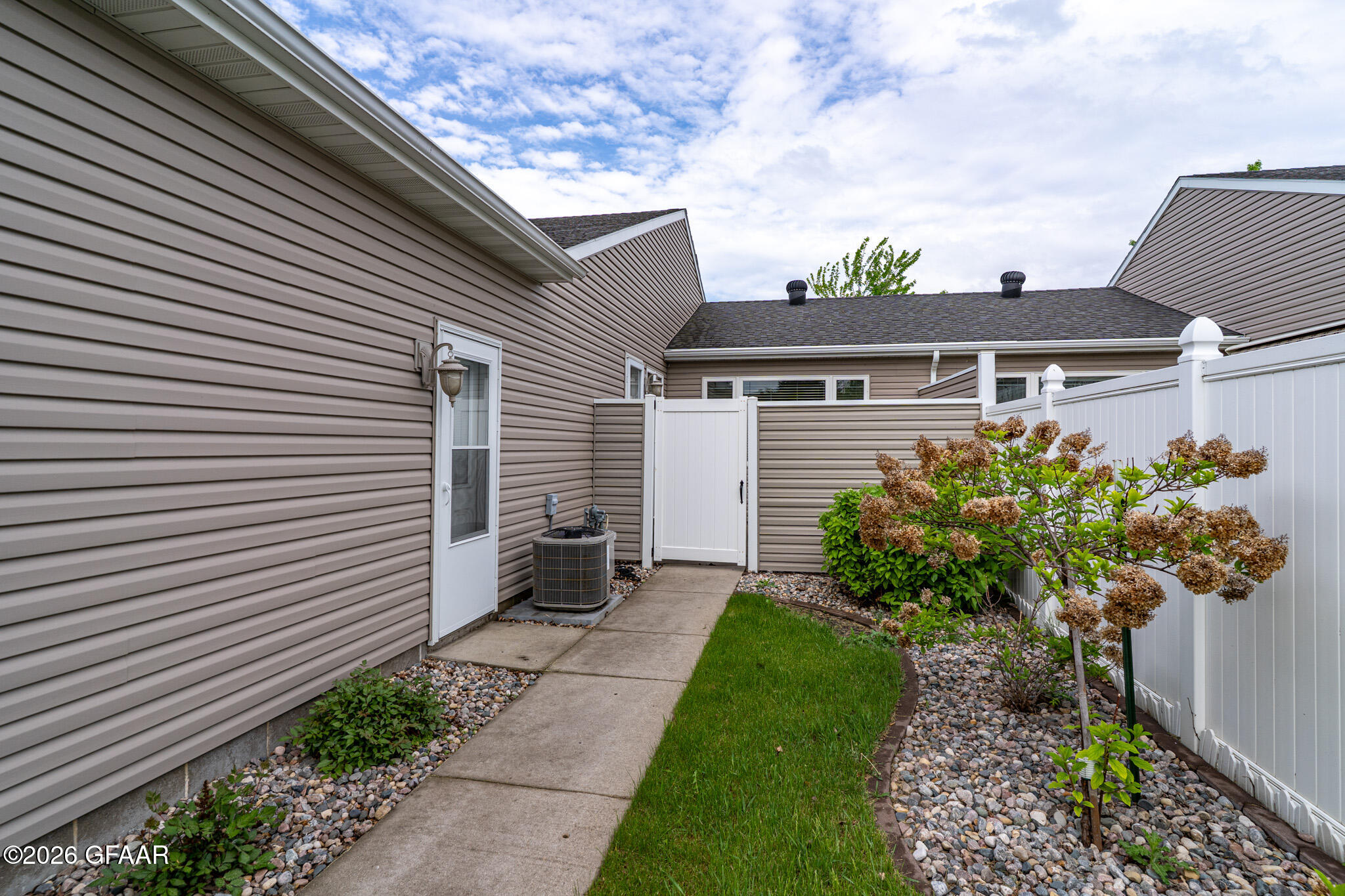 3673 34TH Street S