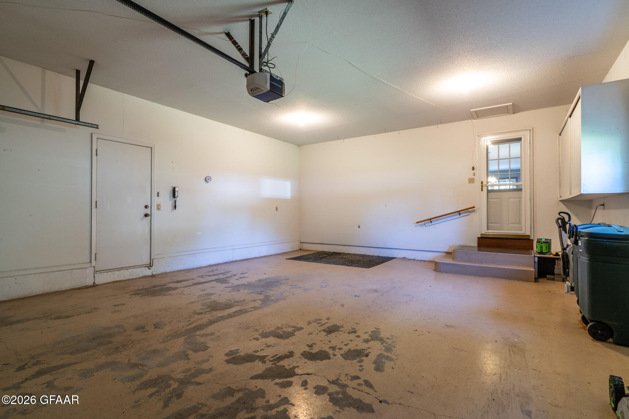 722 SUNSET Avenue