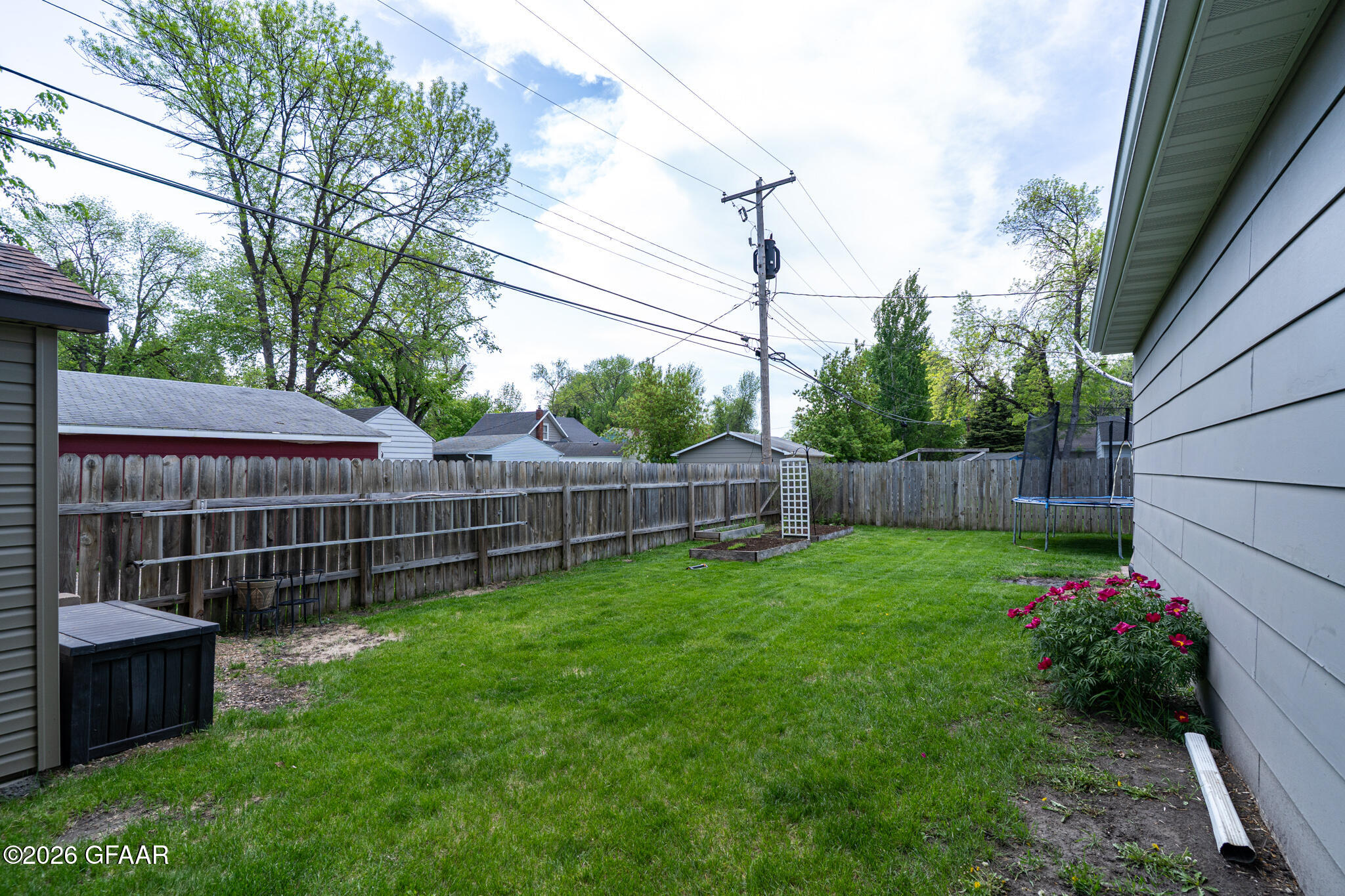 1403 OAK Street