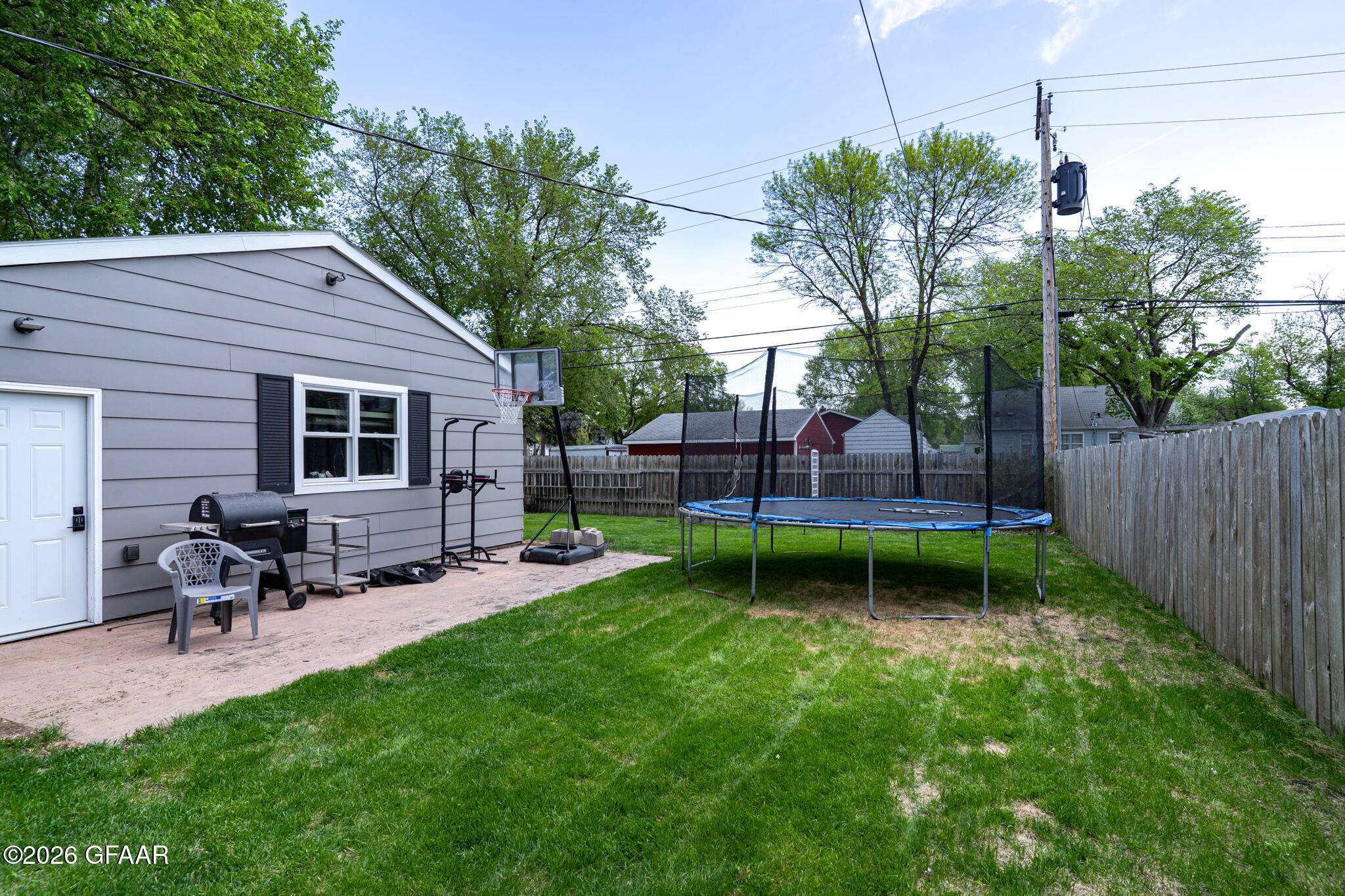 1403 OAK Street