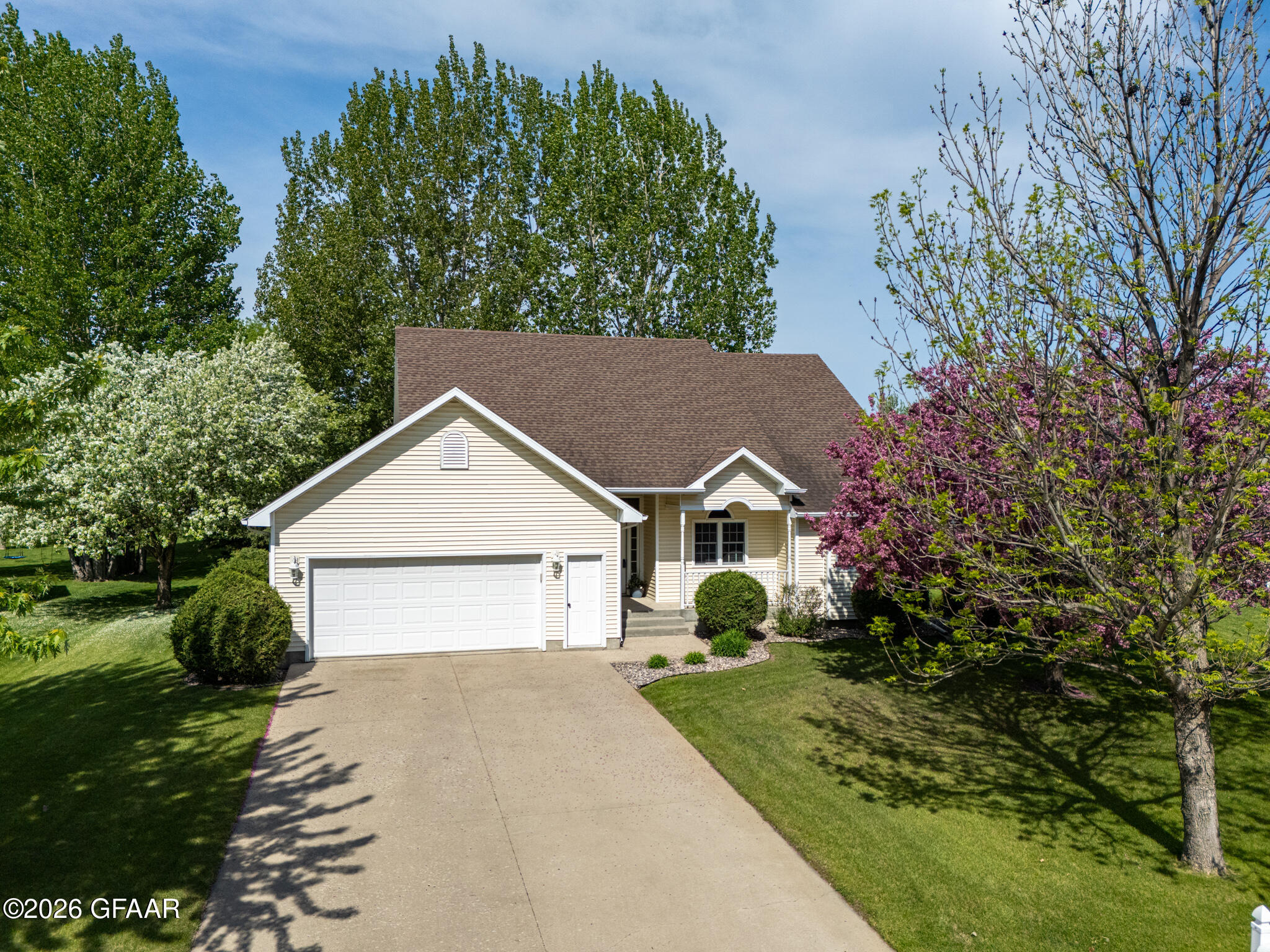2266 SUNNYSIDE Court NW