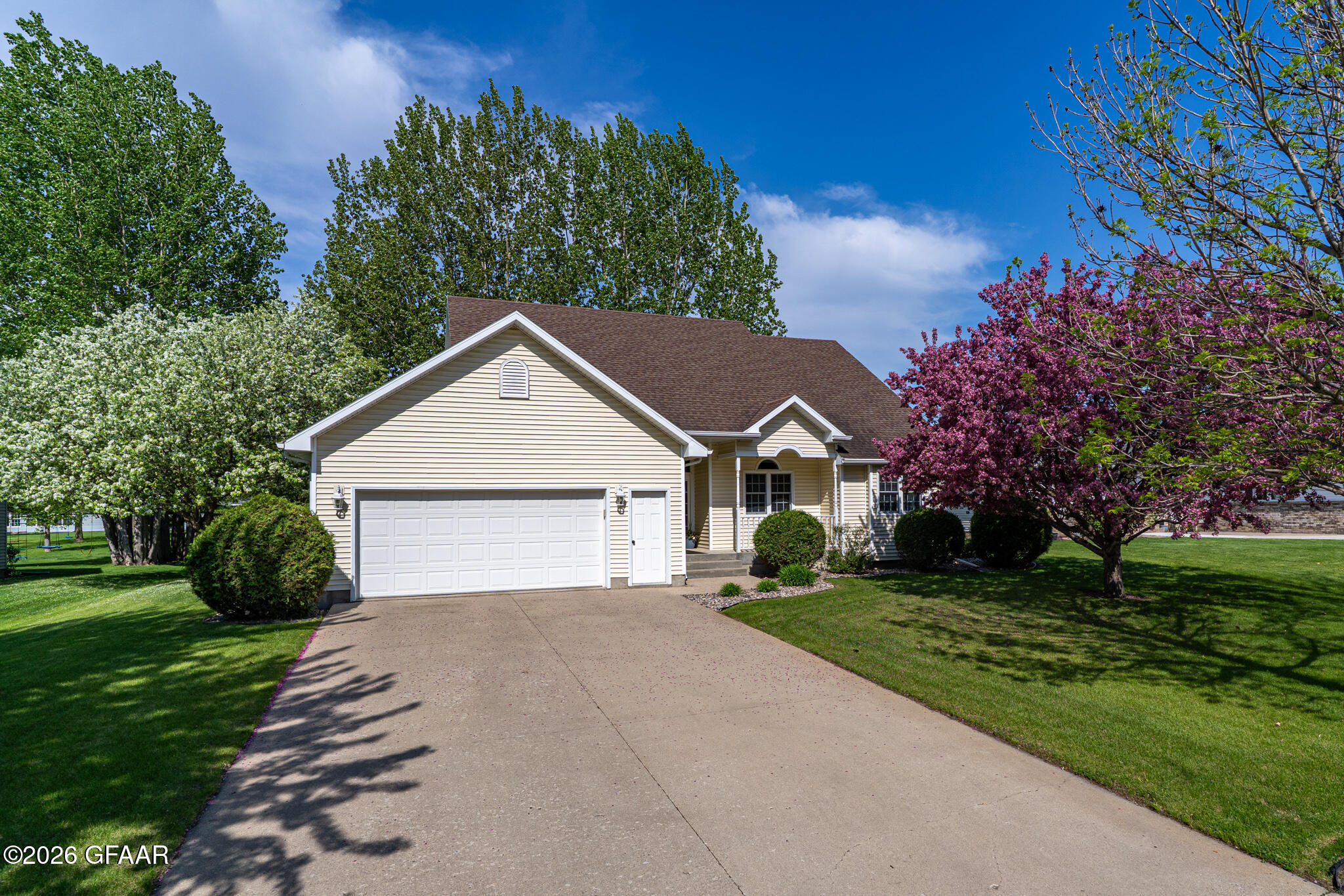 2266 SUNNYSIDE Court NW