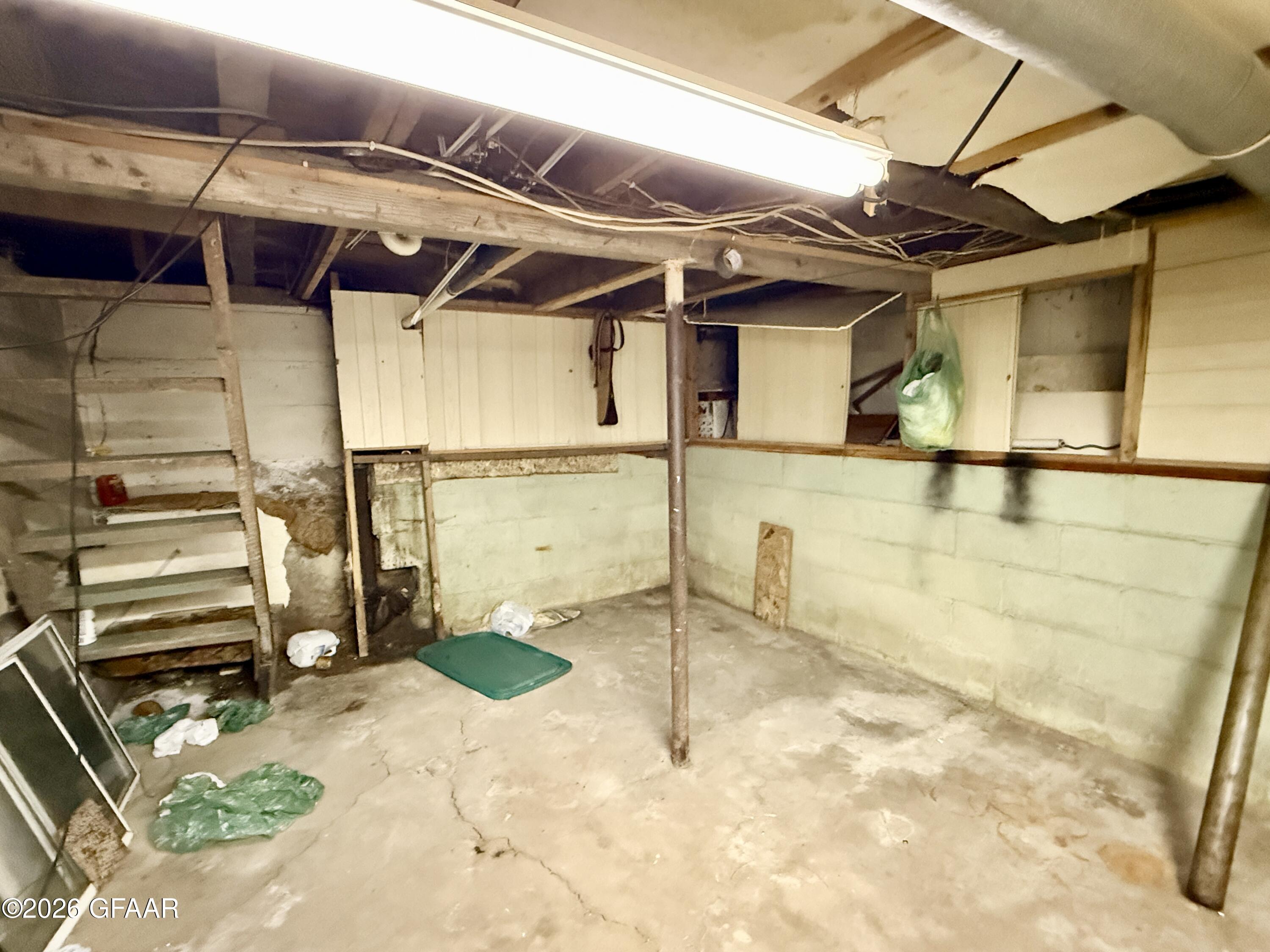 1115 2ND Street