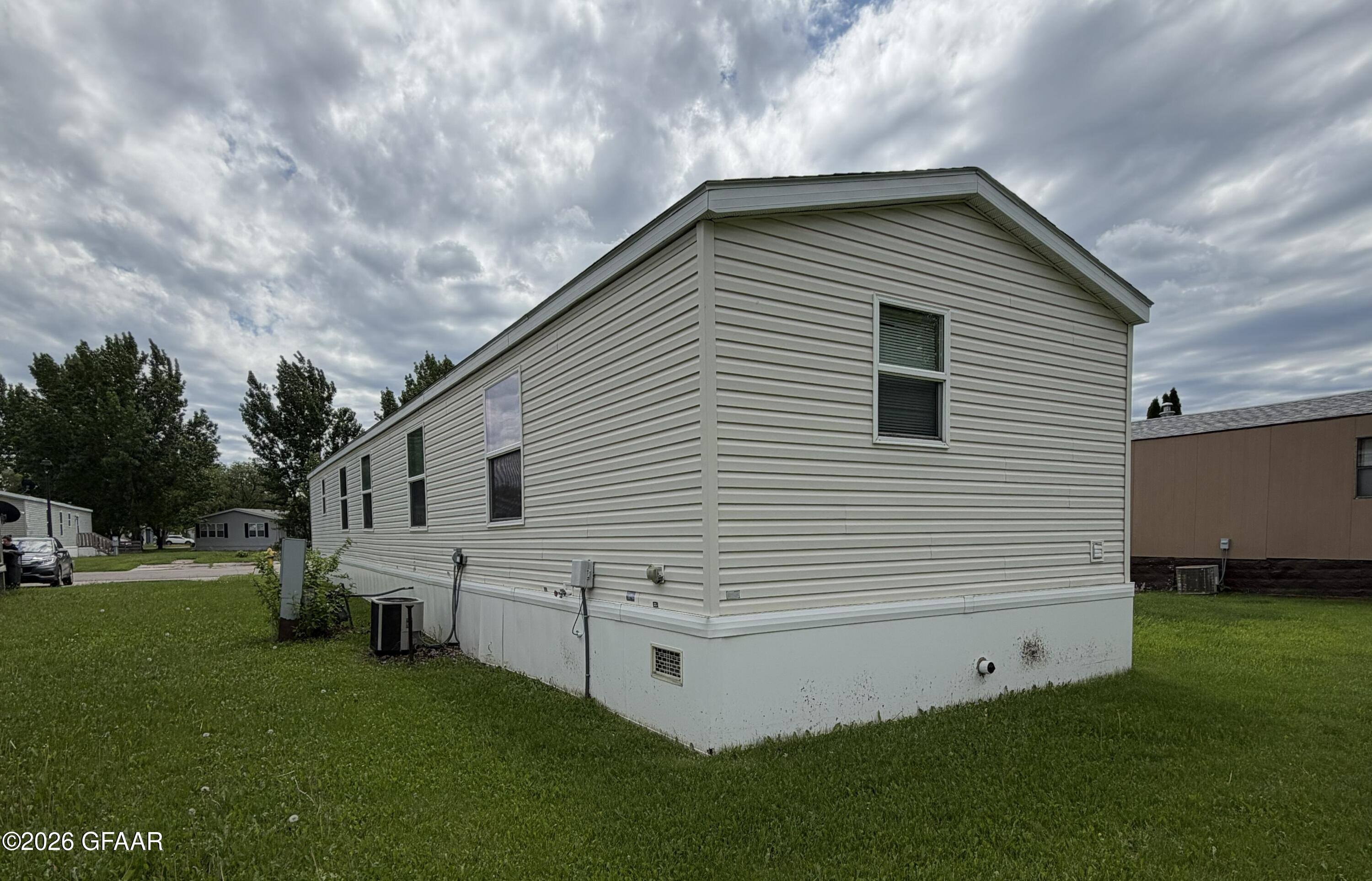 4914 GOLDEN GATE Drive