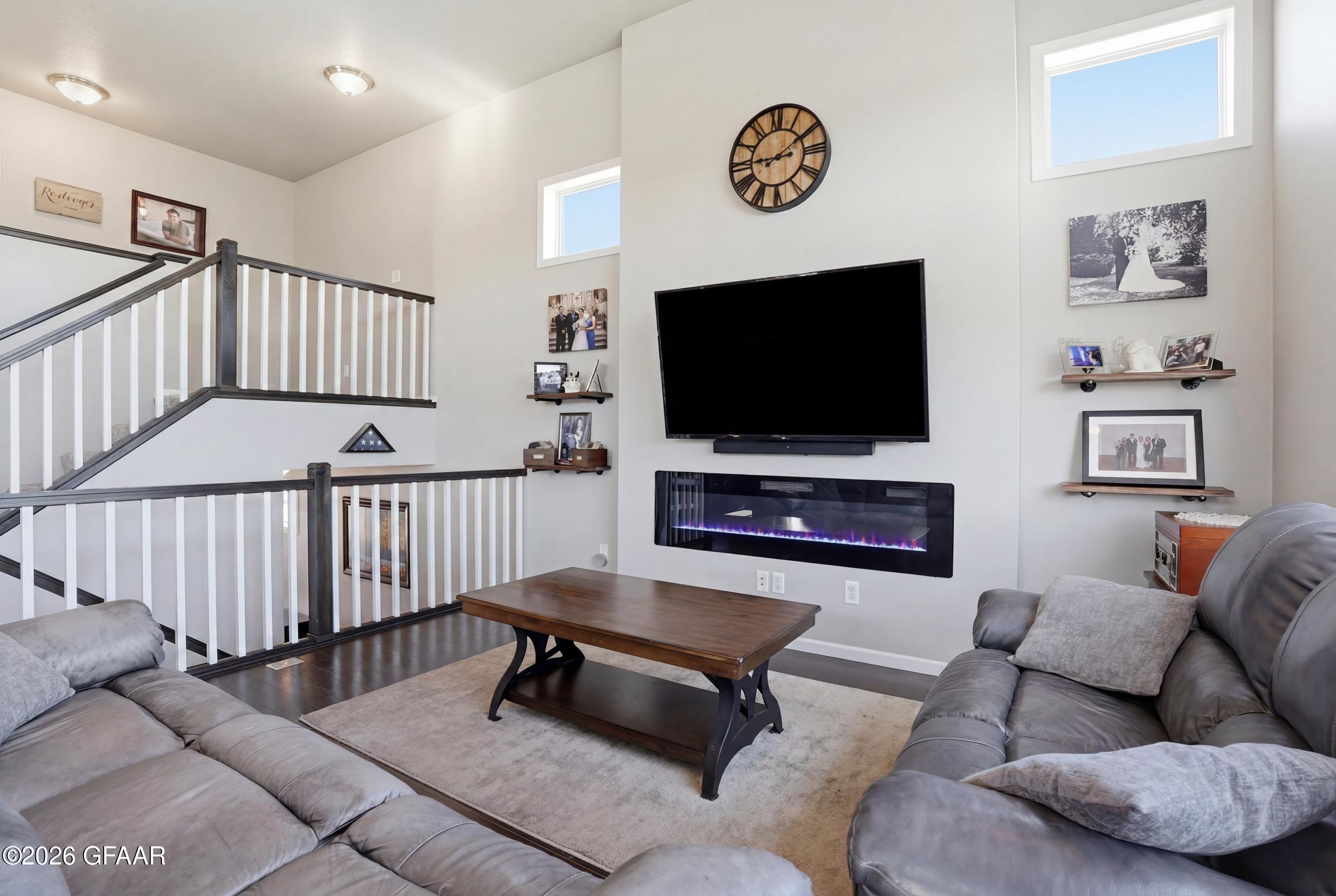 762 CEDAR BURLS Drive