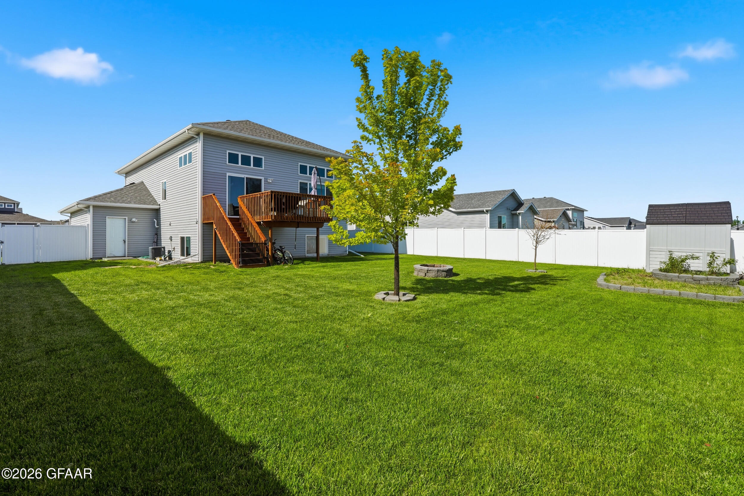762 CEDAR BURLS Drive