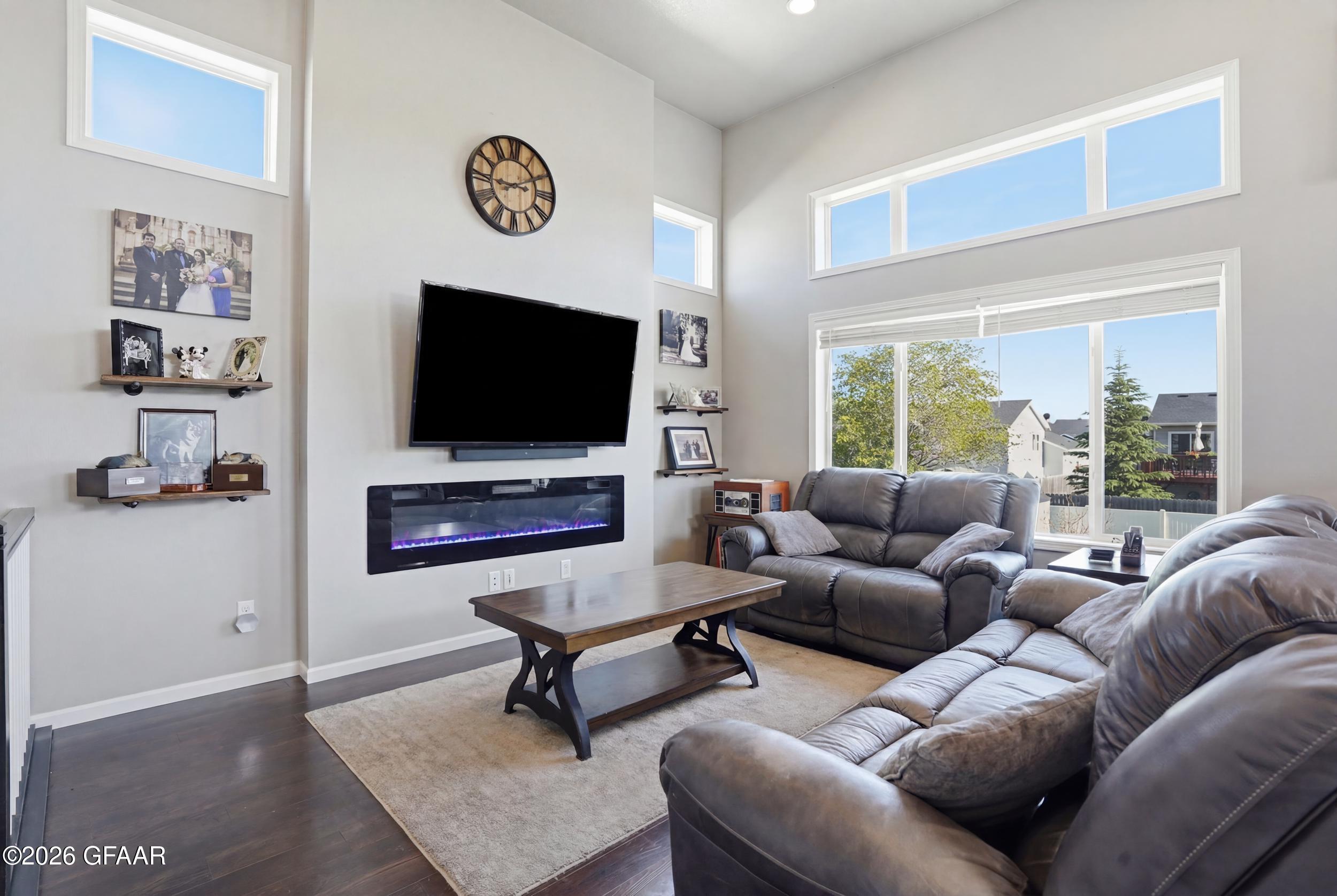762 CEDAR BURLS Drive