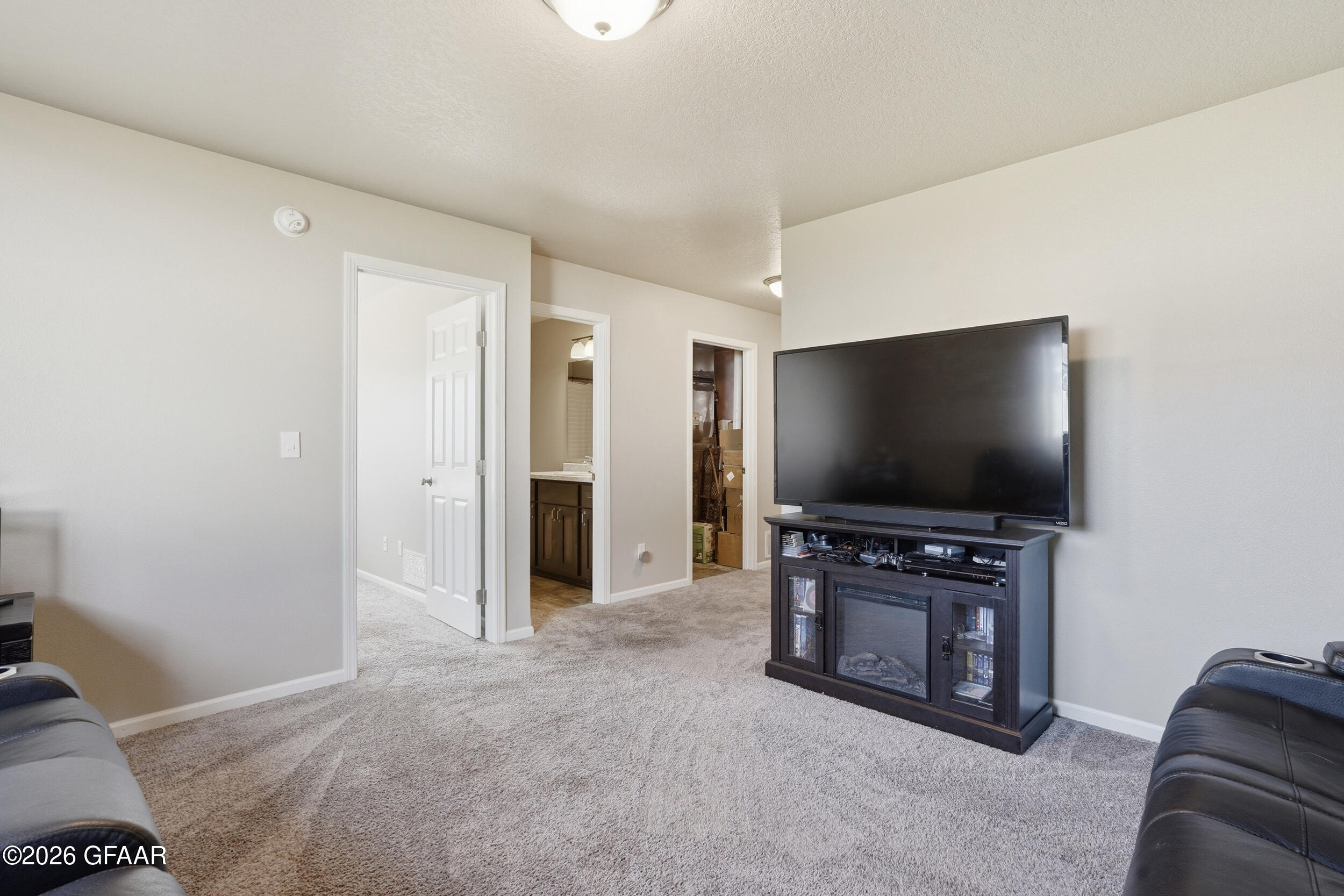 762 CEDAR BURLS Drive