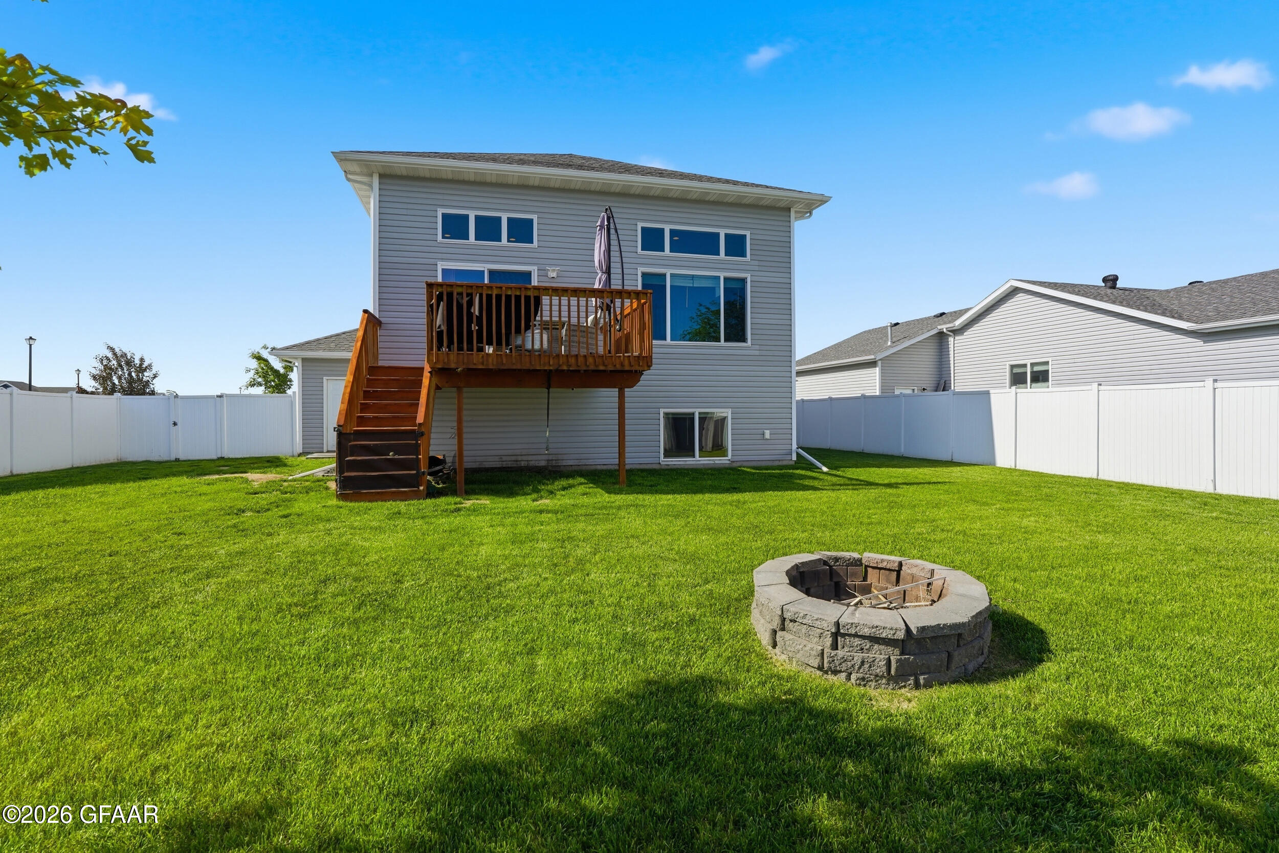 762 CEDAR BURLS Drive