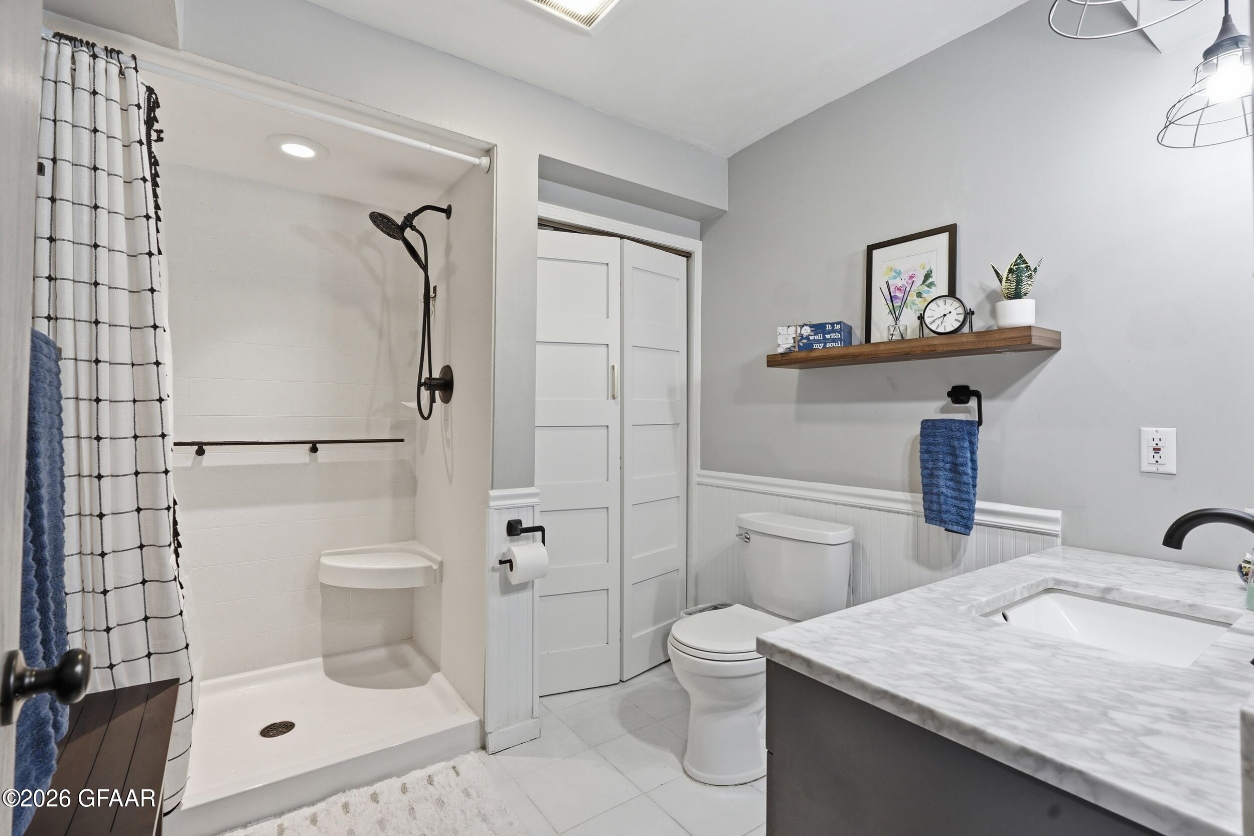 1005 15TH Street NE