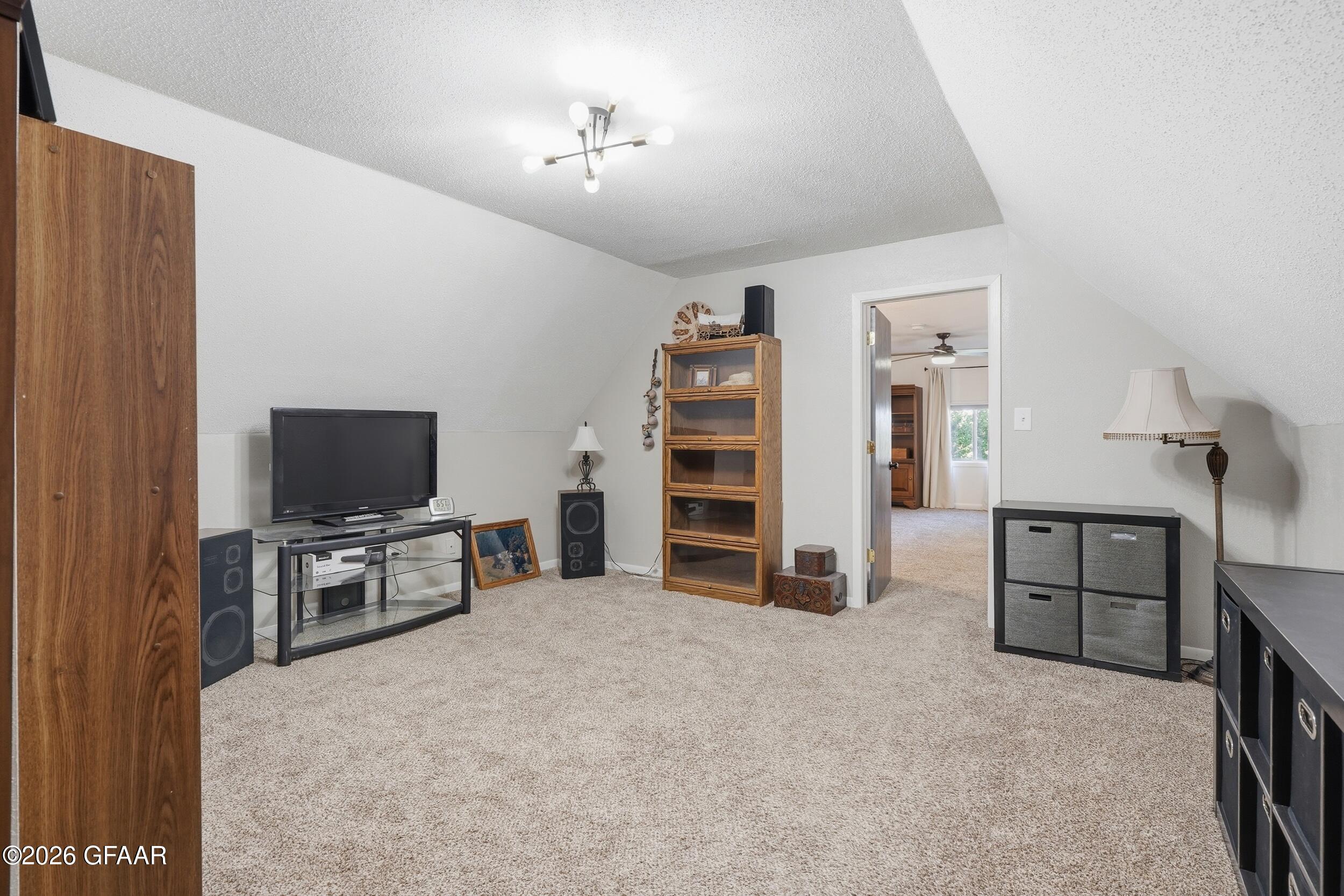1005 15TH Street NE