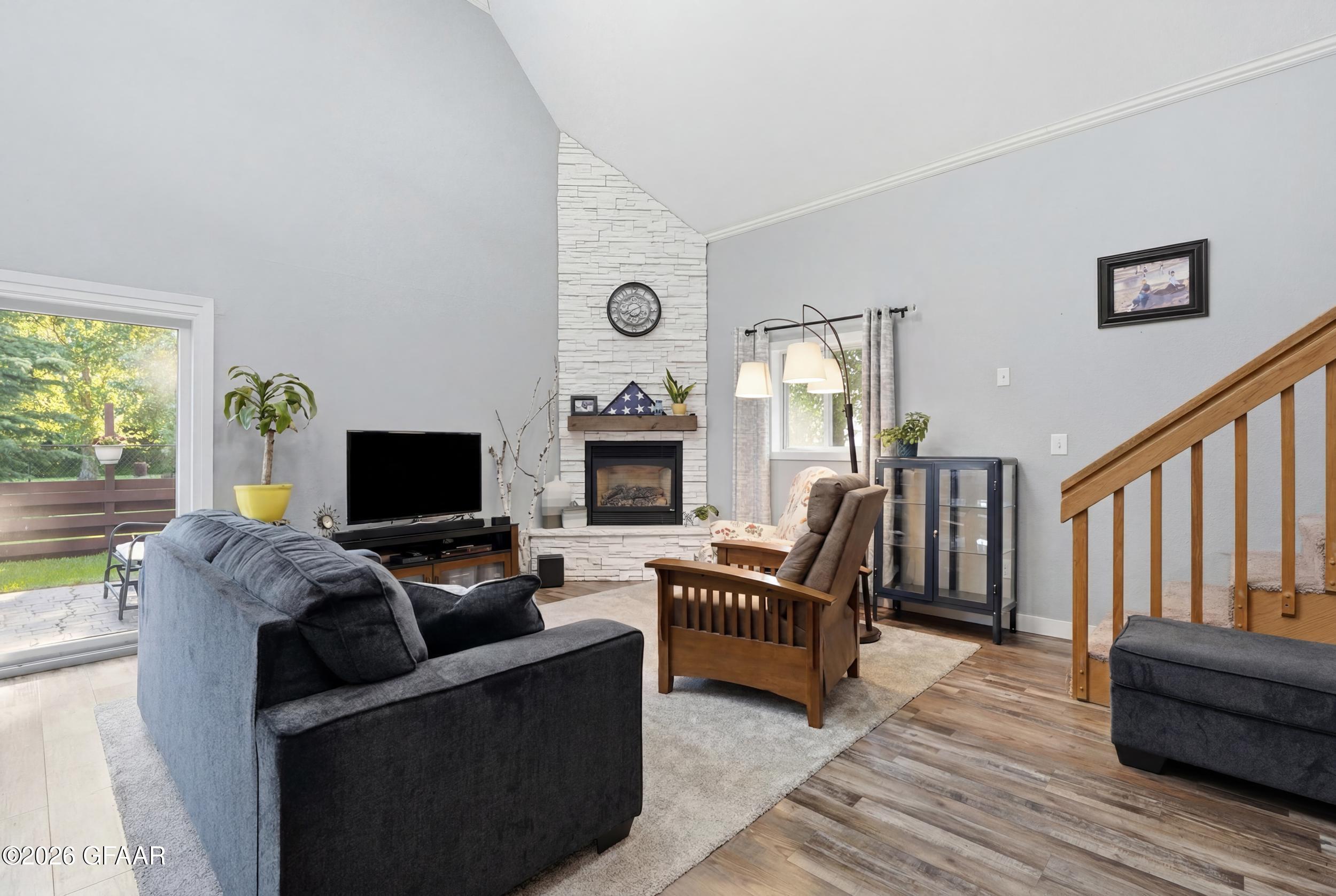 1005 15TH Street NE