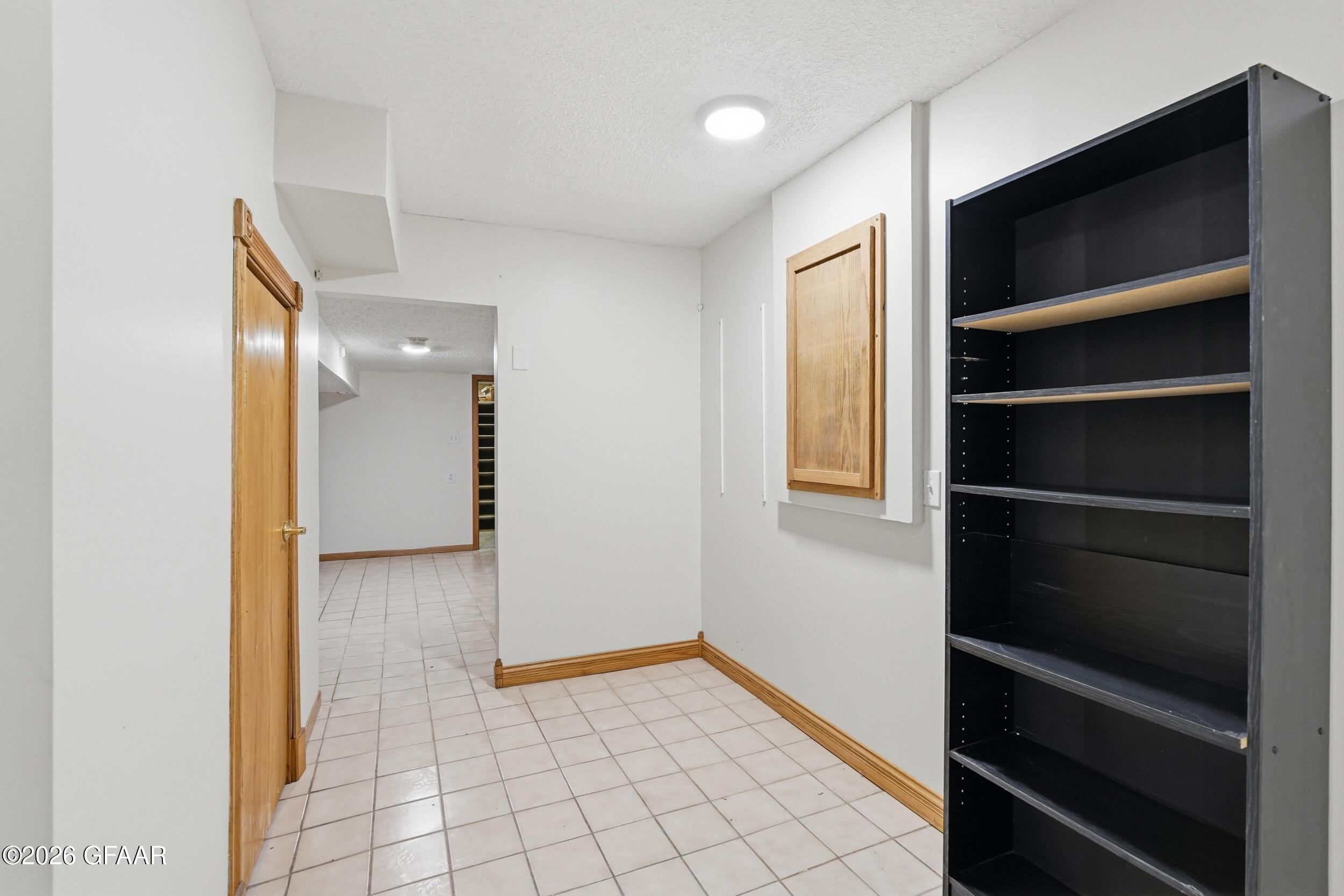 2229 FALLCREEK Court