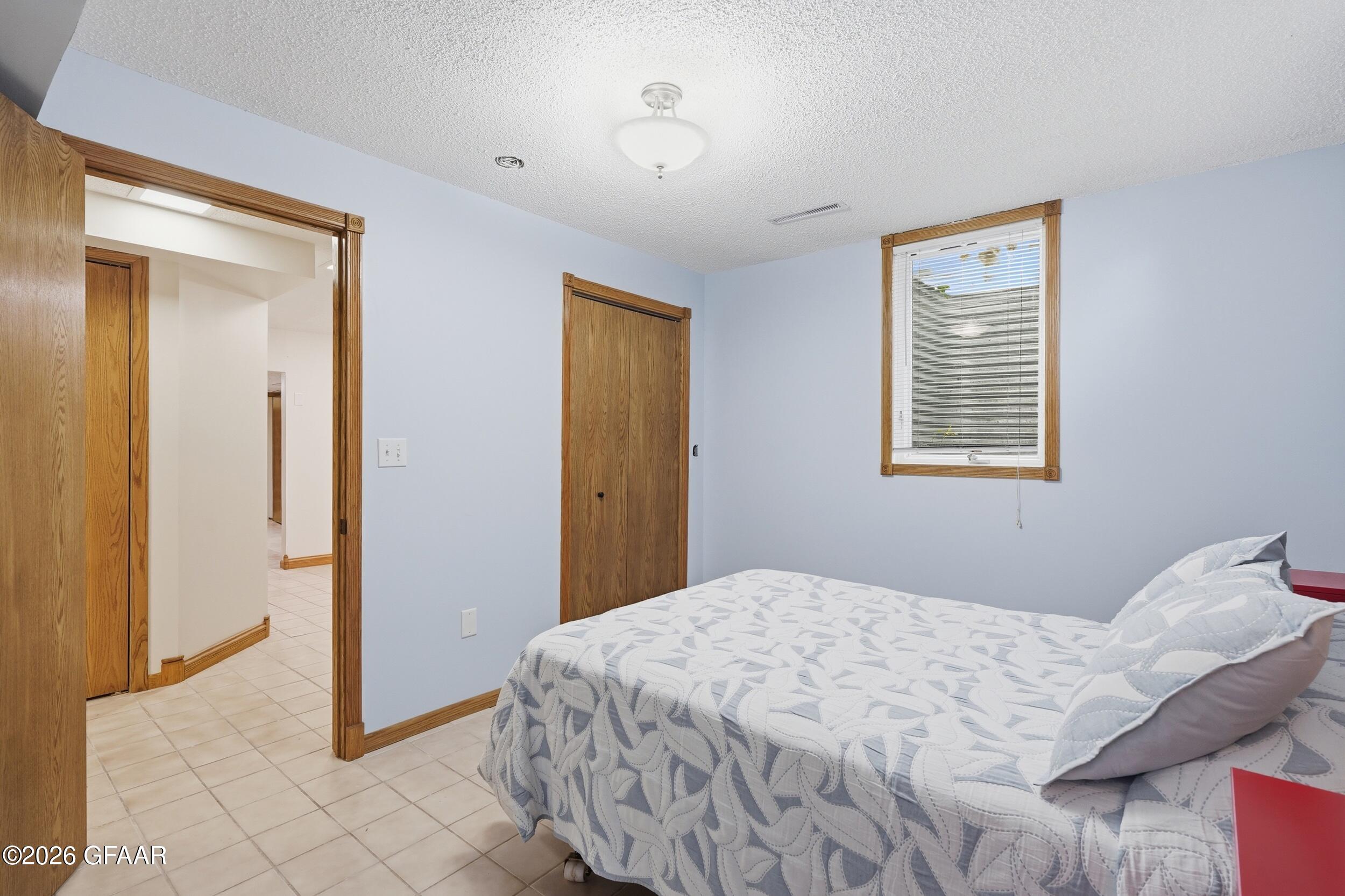 2229 FALLCREEK Court