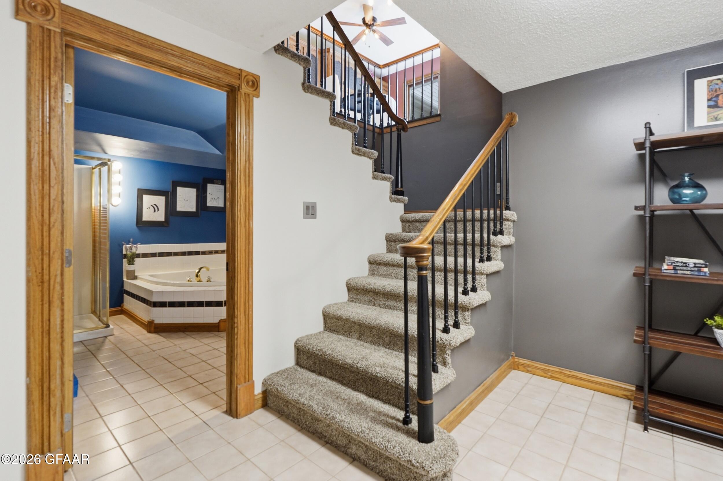 2229 FALLCREEK Court