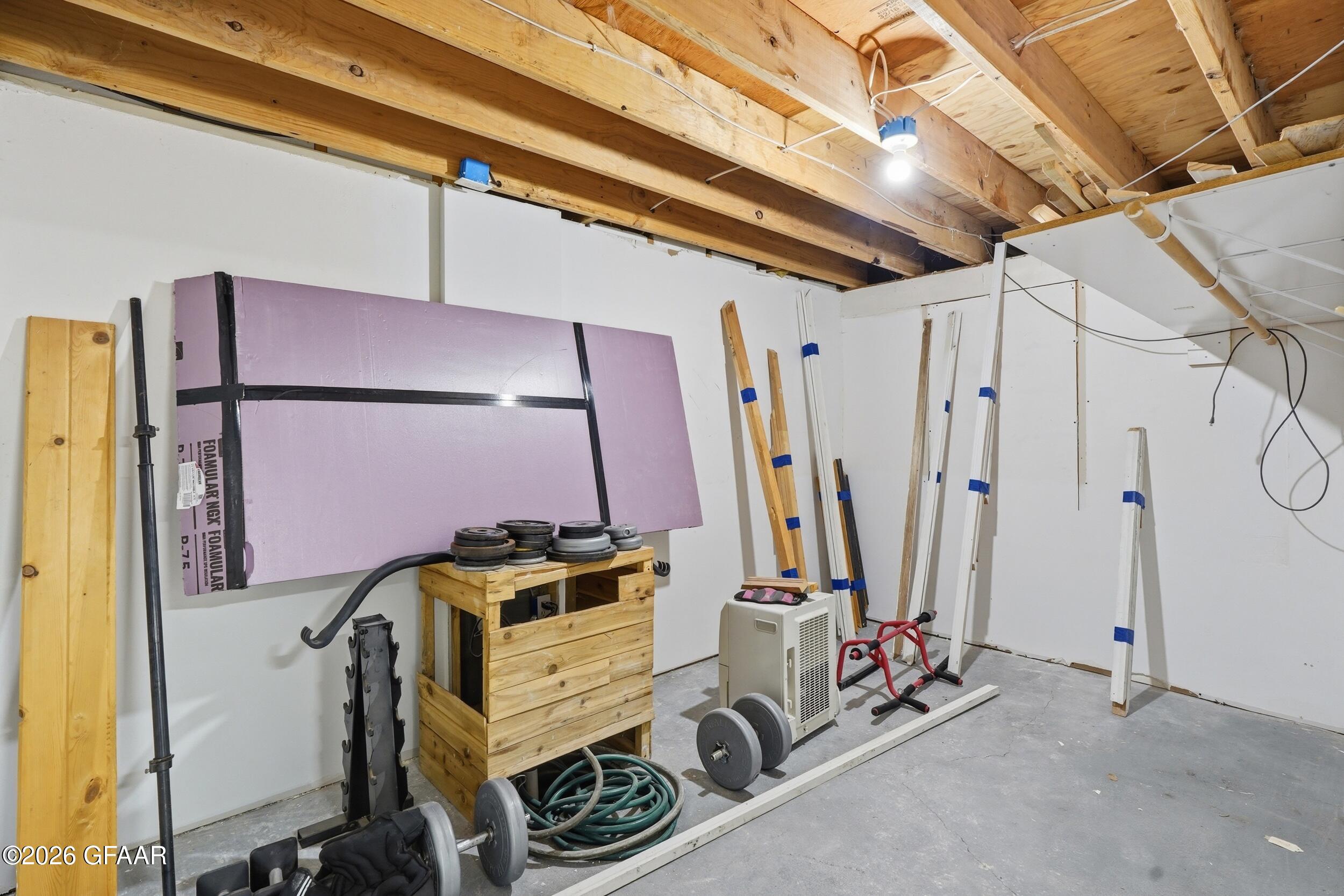2229 FALLCREEK Court