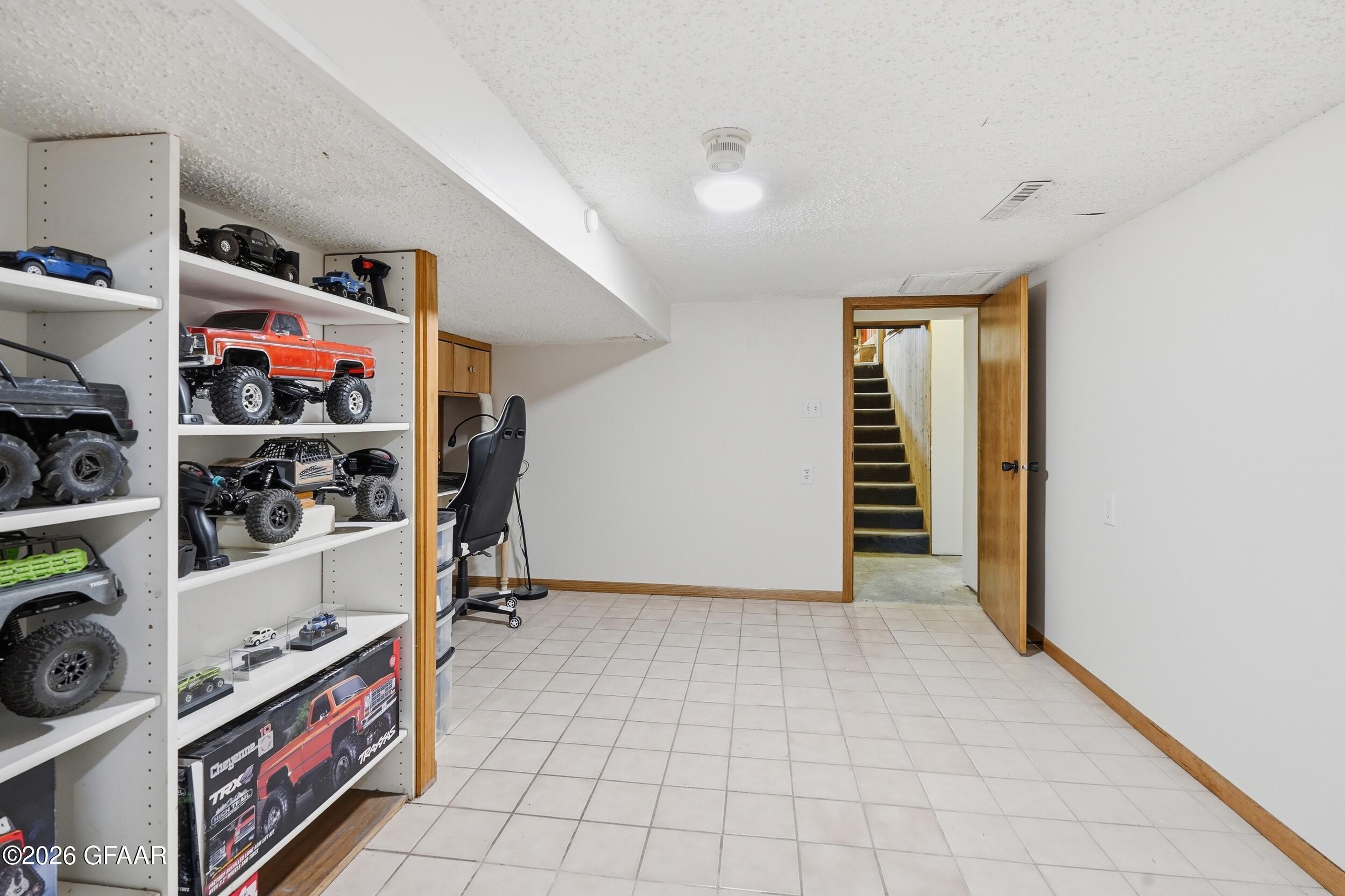 2229 FALLCREEK Court