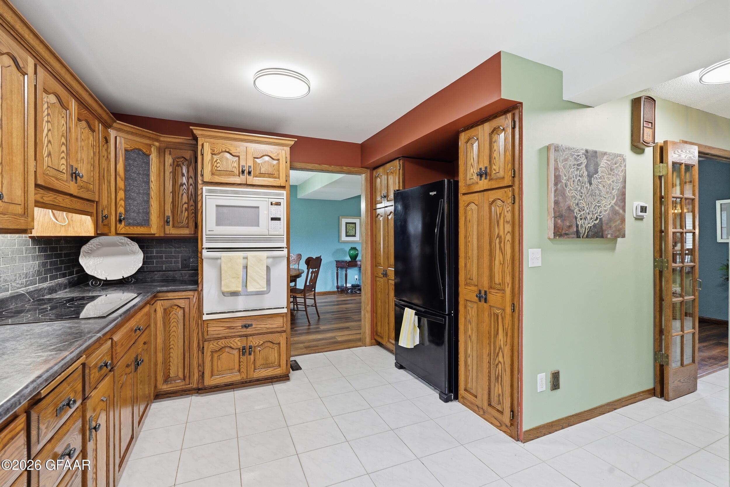 2229 FALLCREEK Court