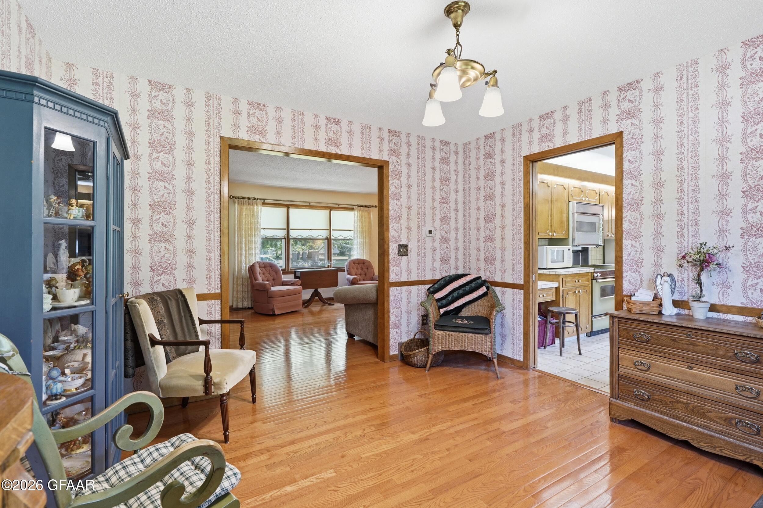 2604 BELMONT Road